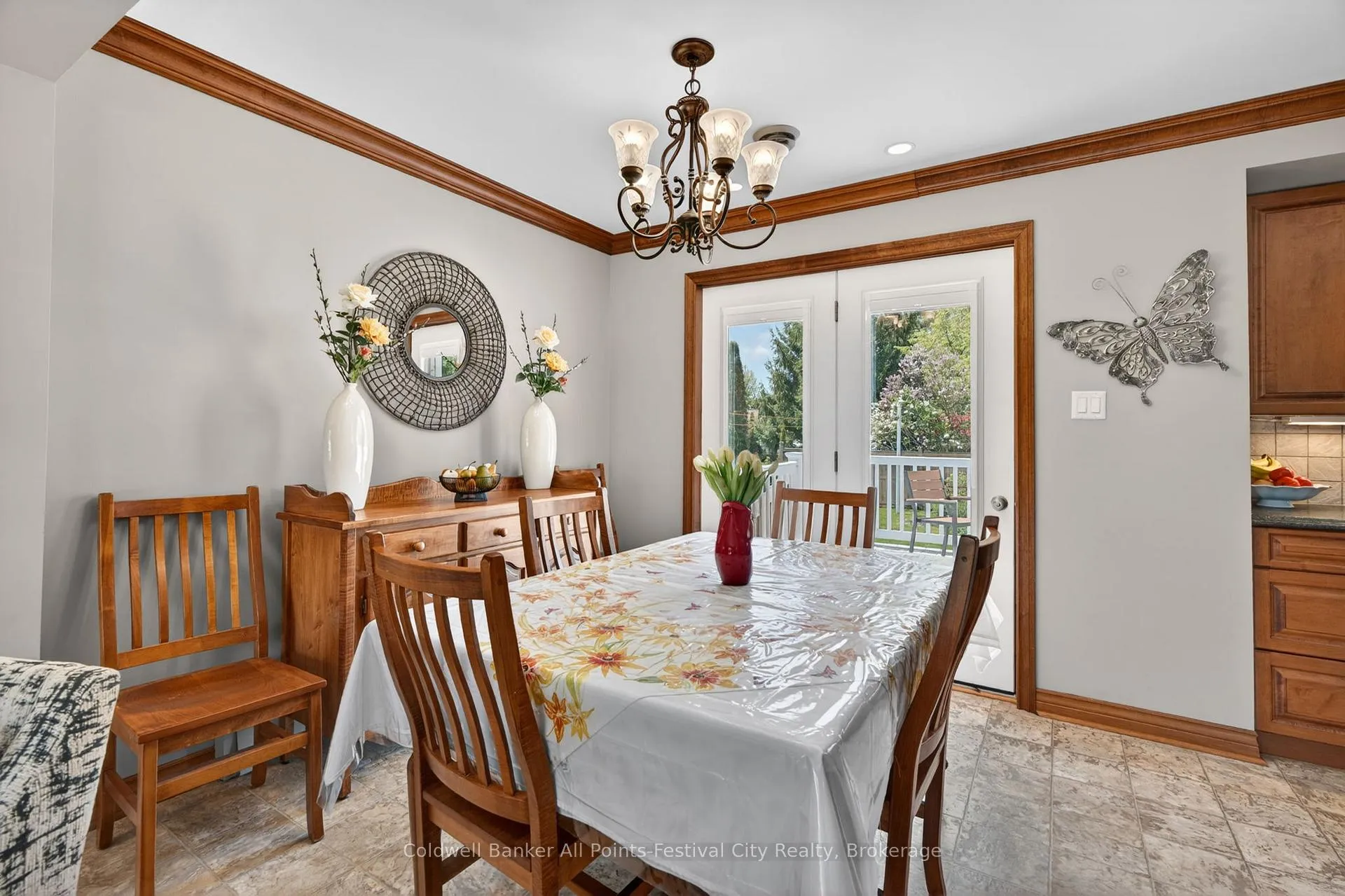Photo 8 of 308 Eldon Street, Goderich, Goderich (Town) — HOMEH