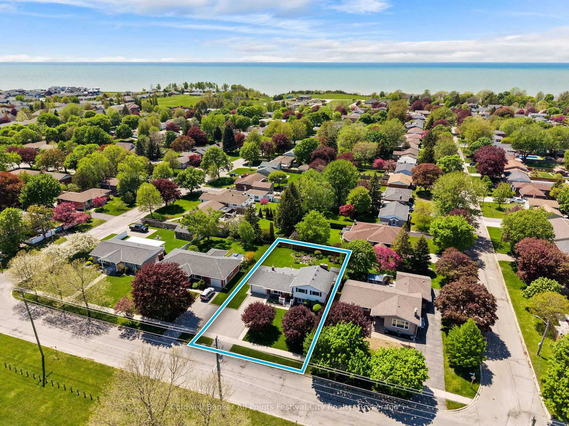 Photo 40 of 308 Eldon Street, Goderich, Goderich (Town) — HOMEH