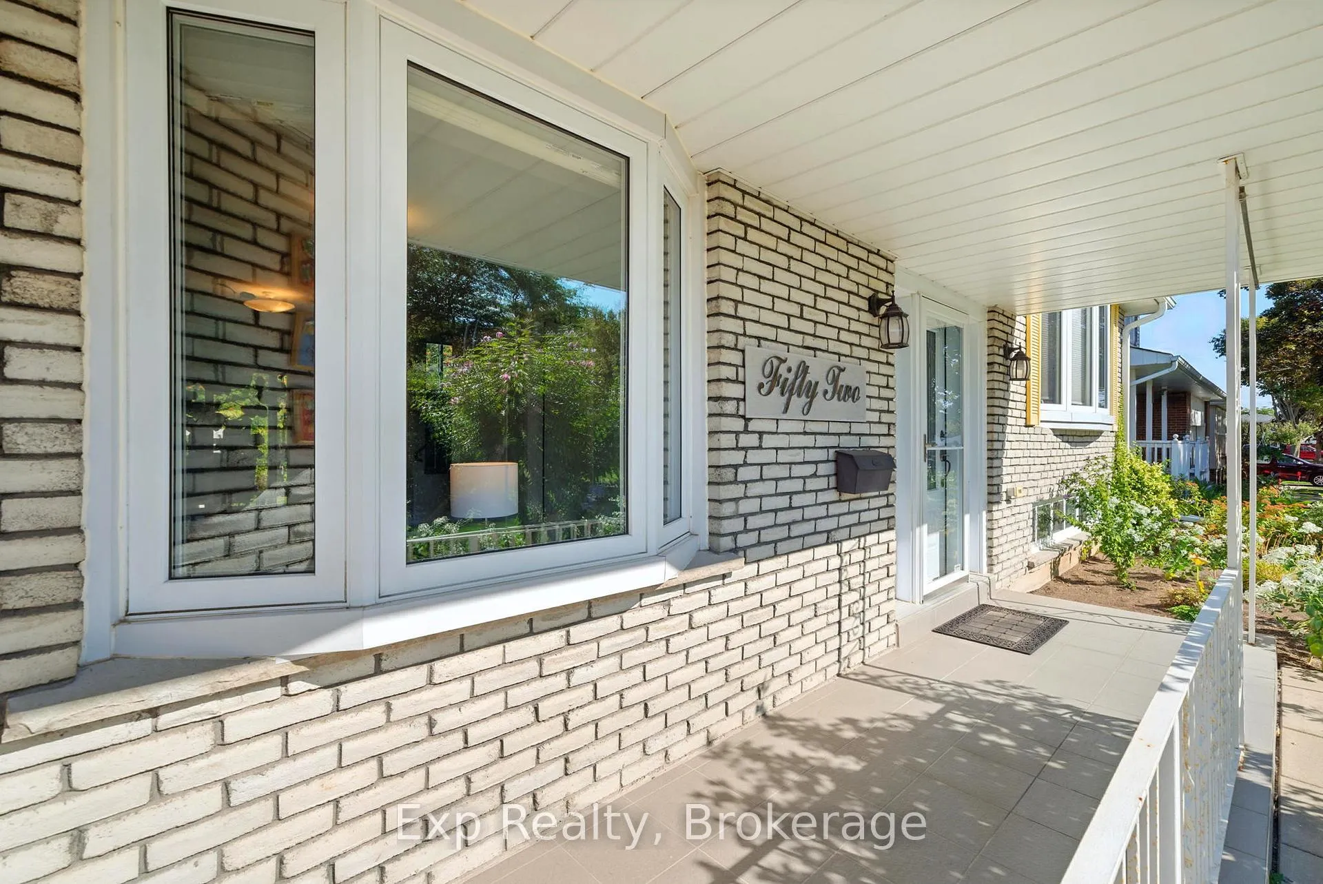 Photo 5 of 52 Bayview Crescent, Cobourg — HOMEH