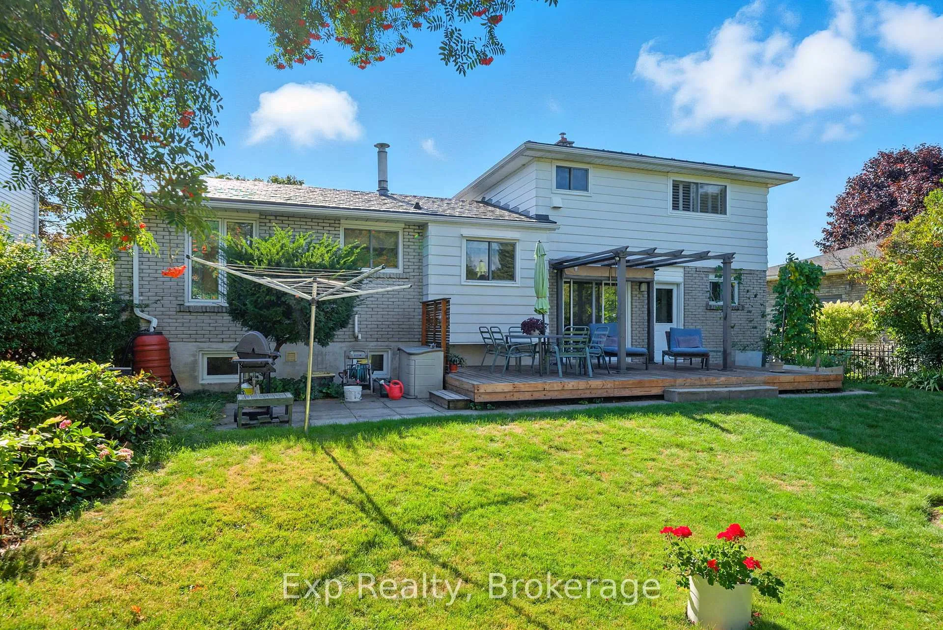 Photo 33 of 52 Bayview Crescent, Cobourg — HOMEH