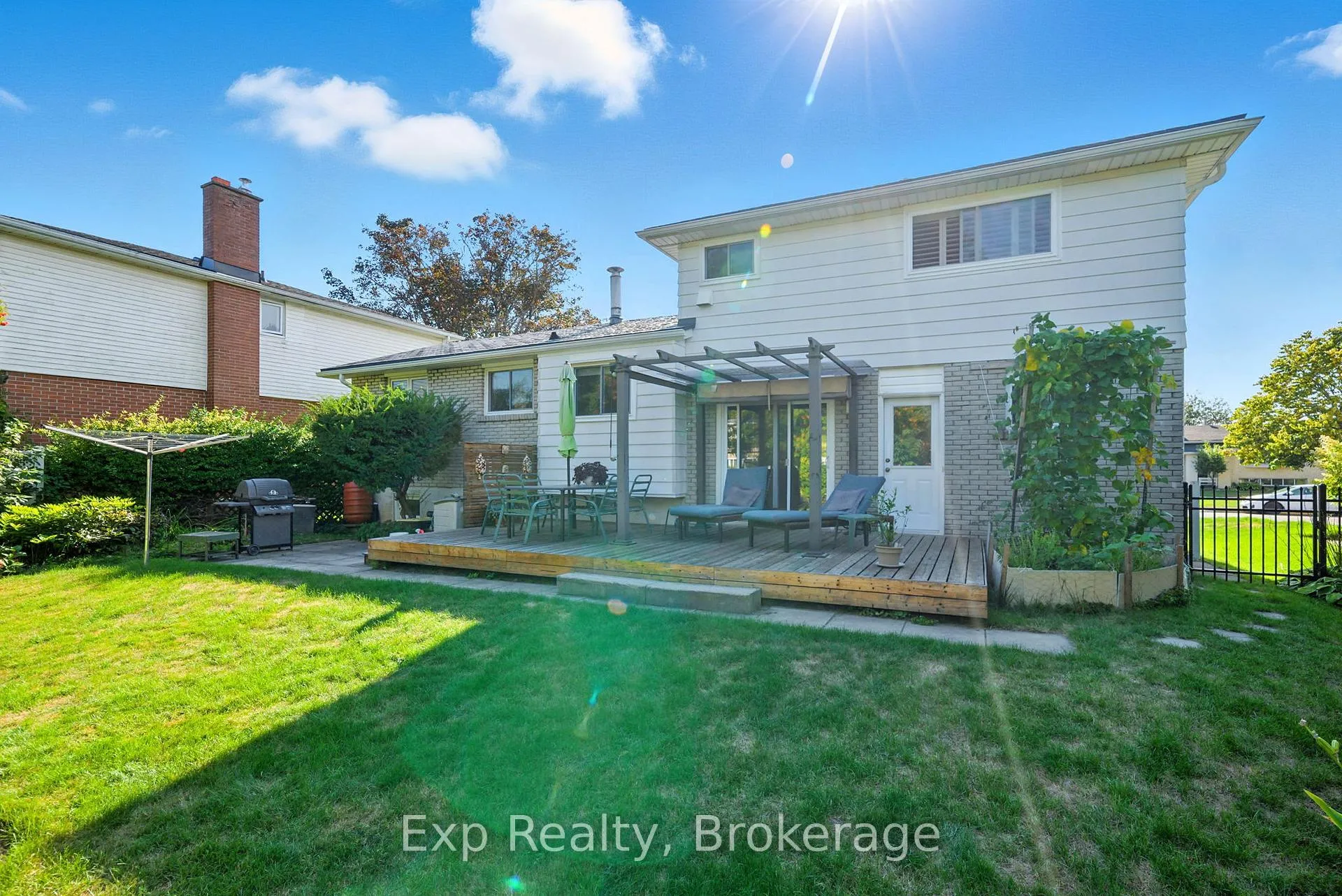 Photo 34 of 52 Bayview Crescent, Cobourg — HOMEH