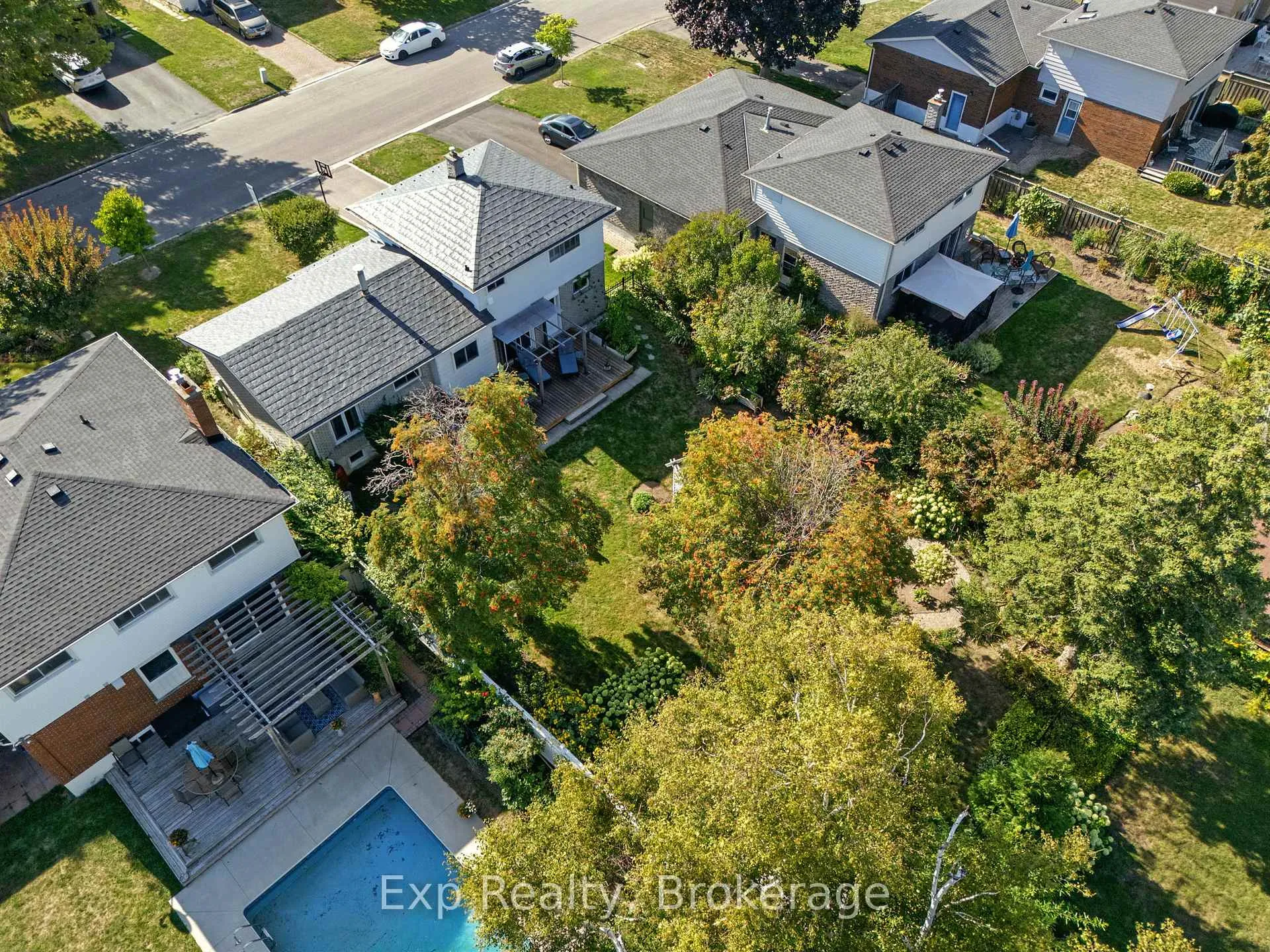 Photo 36 of 52 Bayview Crescent, Cobourg — HOMEH