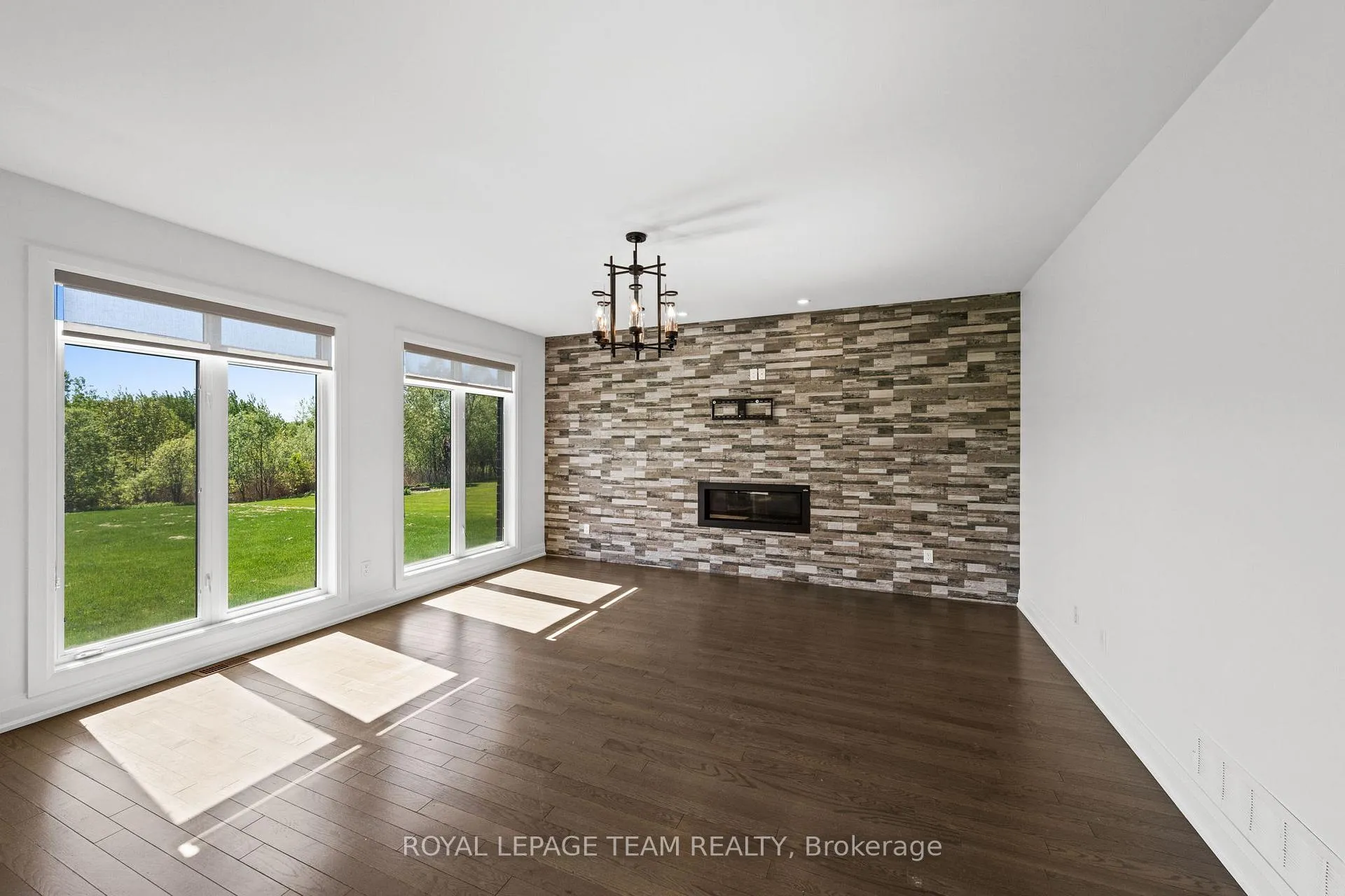 Photo 15 of 1472 Water's Edge Way, Ottawa, Osgoode Twp North of Reg Rd 6 — HOMEH