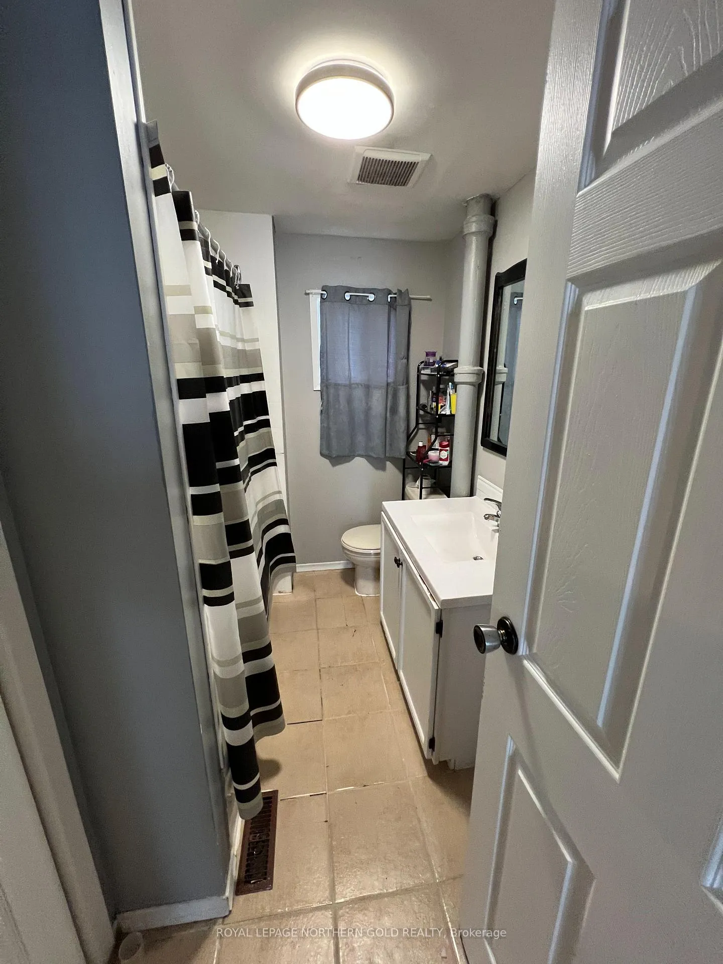 Photo 7 of 45 Taylor Avenue, Kirkland Lake, KL & Area — HOMEH