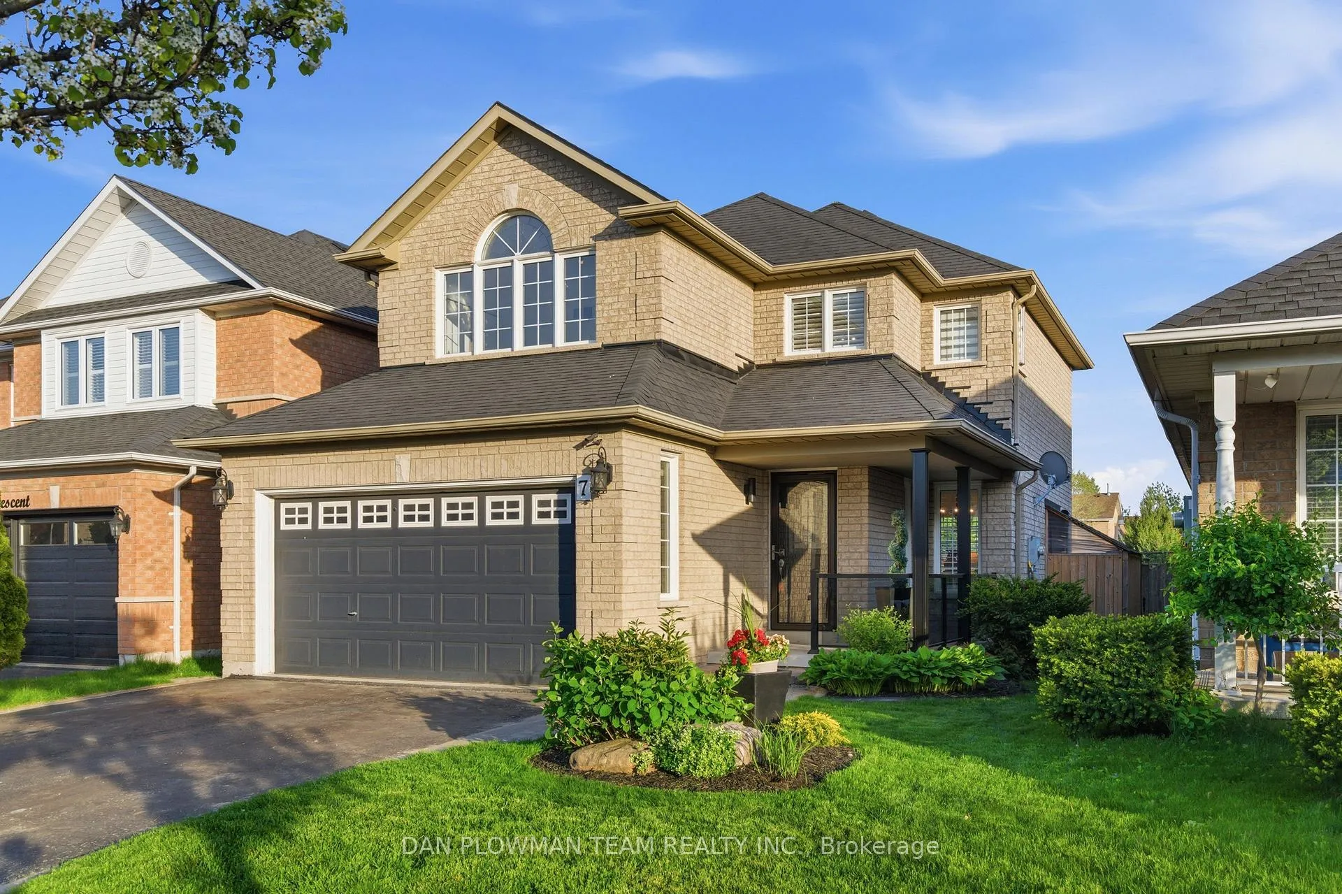Photo 1 of 7 Treen Crescent, Whitby, Rolling Acres — HOMEH