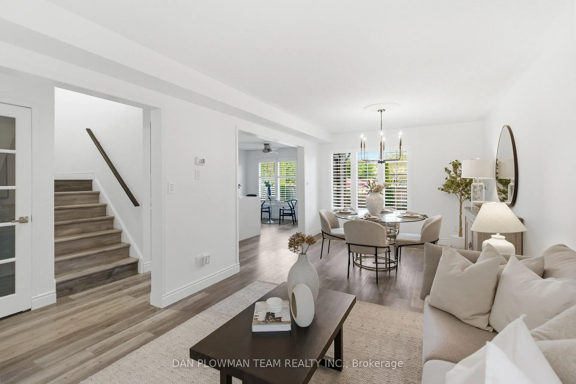 Photo 8 of 7 Treen Crescent, Whitby, Rolling Acres — HOMEH