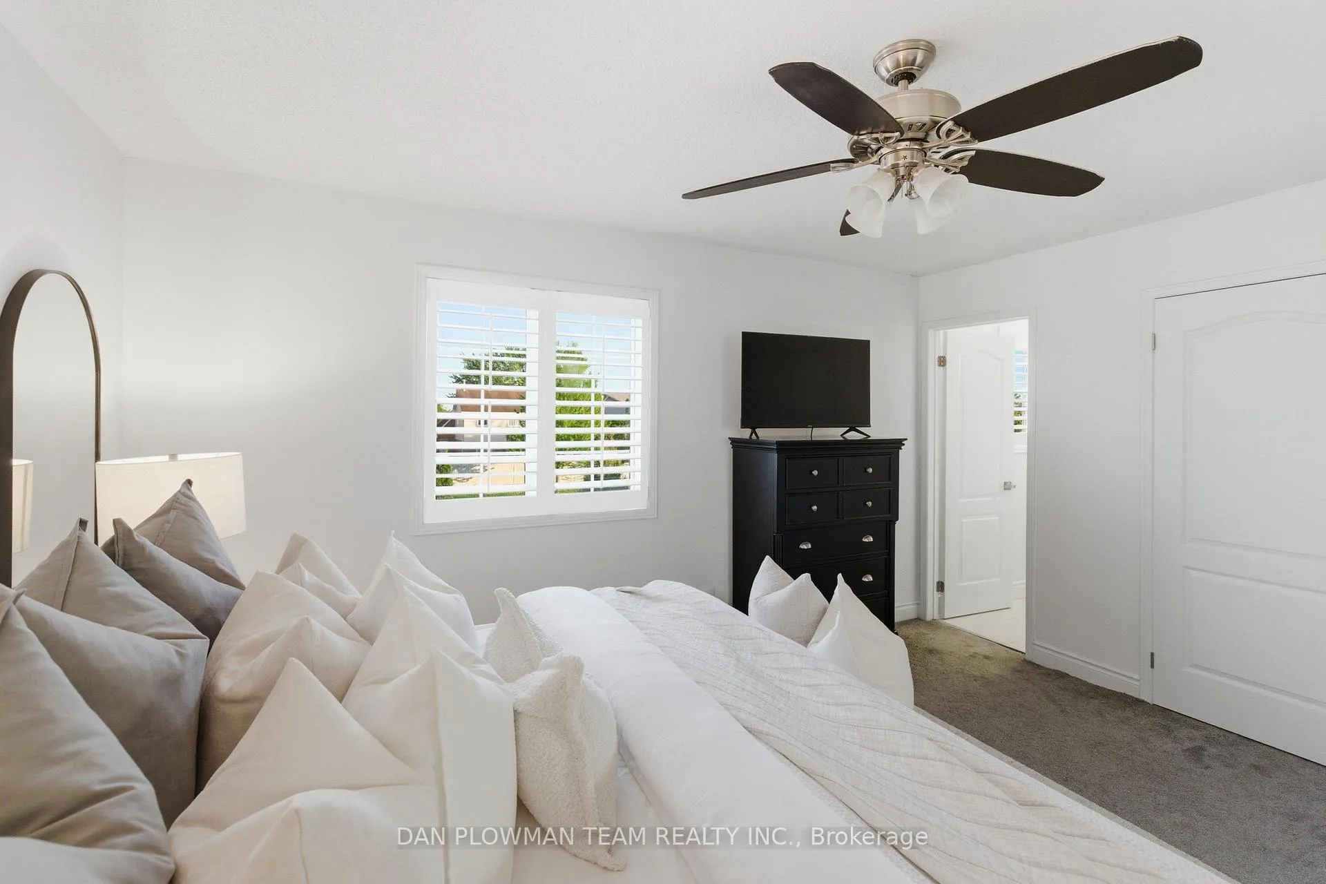 Photo 22 of 7 Treen Crescent, Whitby, Rolling Acres — HOMEH