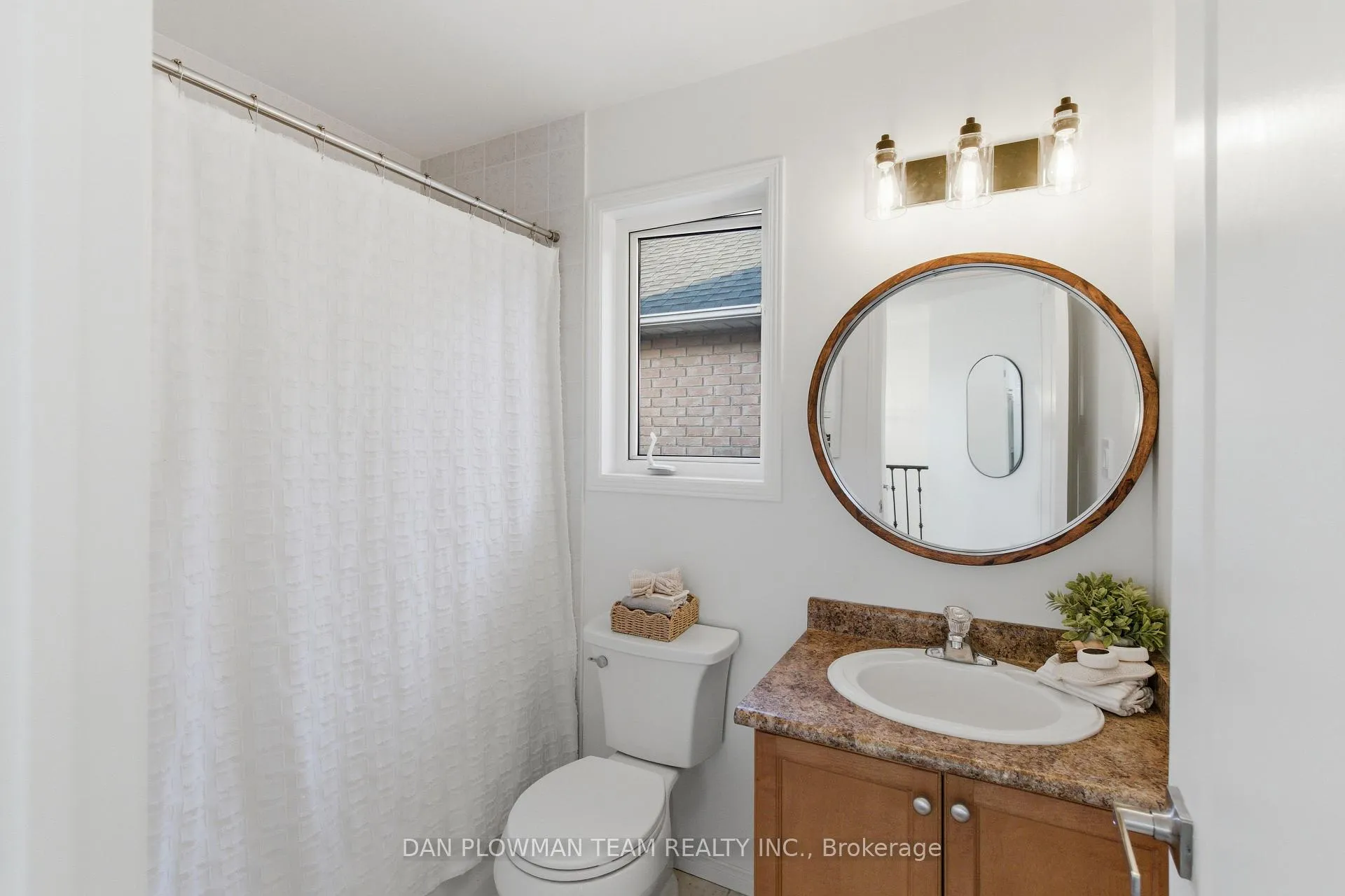 Photo 30 of 7 Treen Crescent, Whitby, Rolling Acres — HOMEH