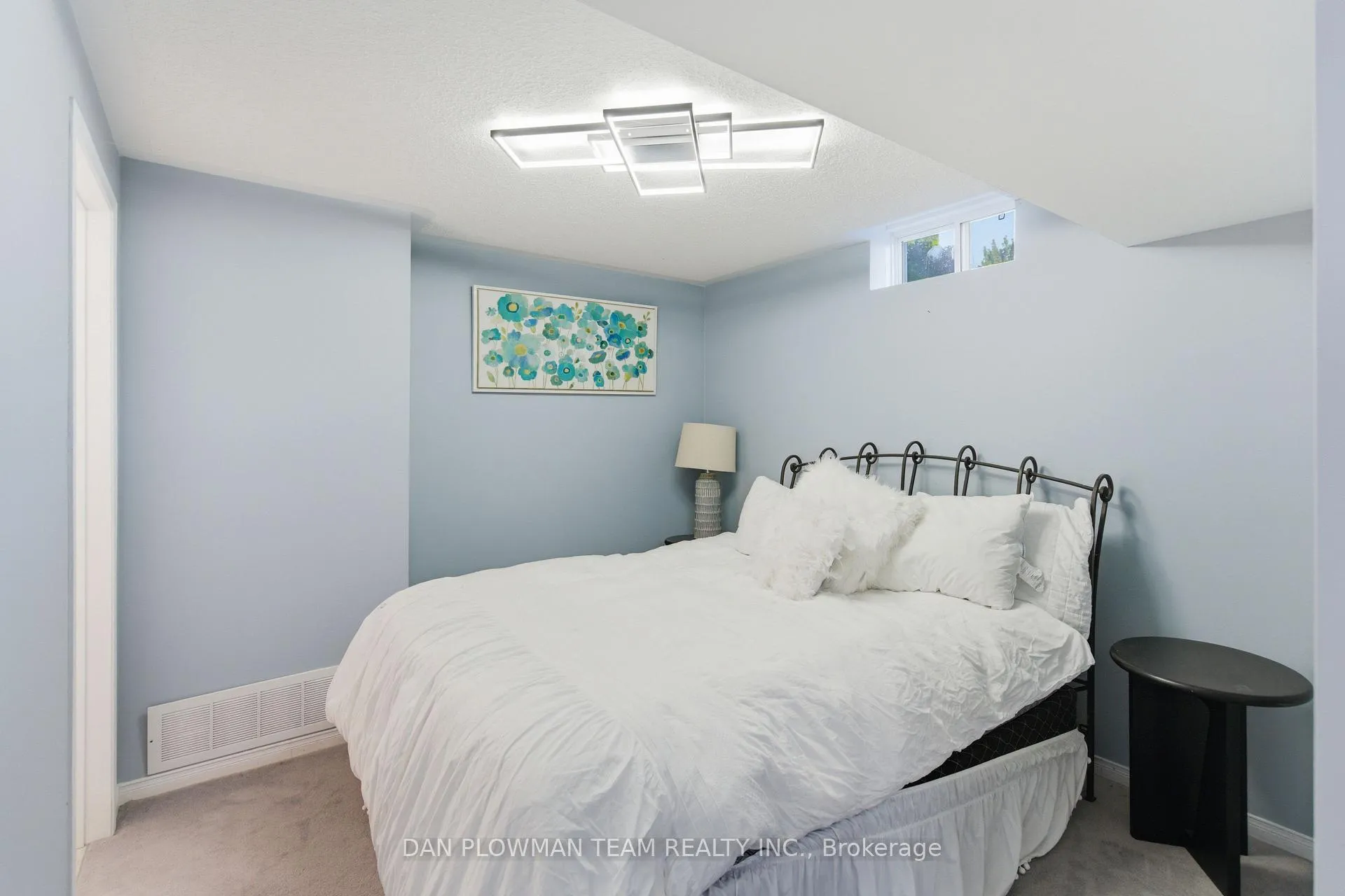 Photo 35 of 7 Treen Crescent, Whitby, Rolling Acres — HOMEH