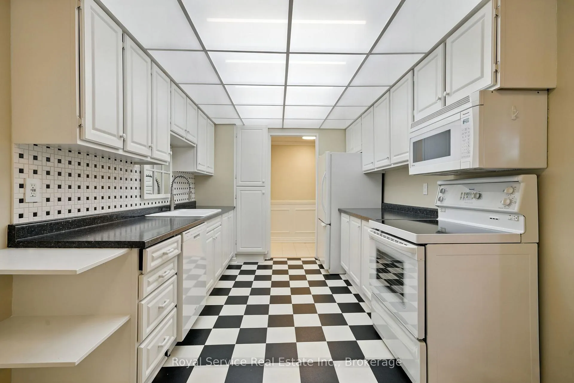 Photo 12 of Unit 101, 337 Simcoe Street N, Oshawa, O'Neill — HOMEH