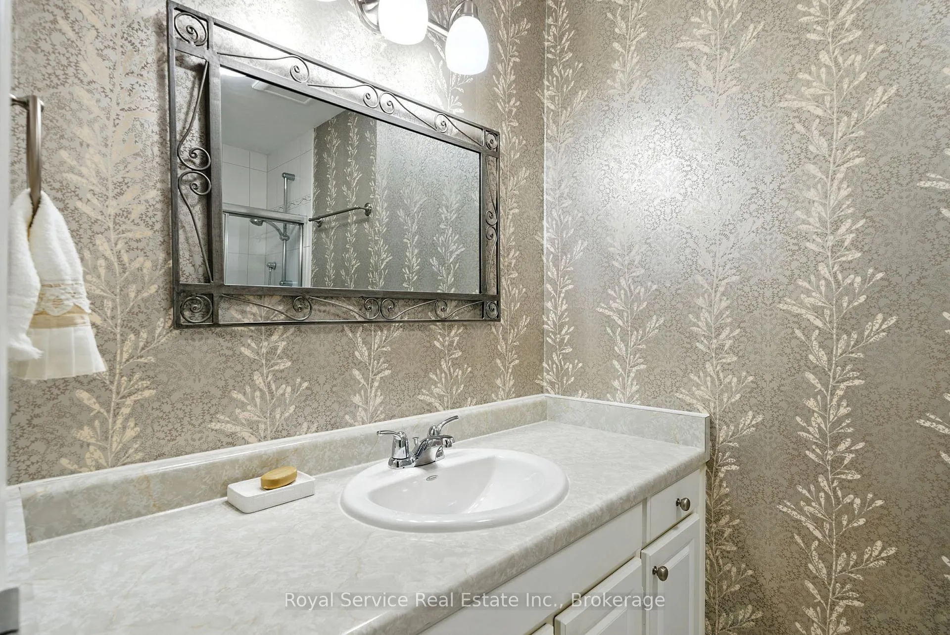 Photo 25 of Unit 101, 337 Simcoe Street N, Oshawa, O'Neill — HOMEH