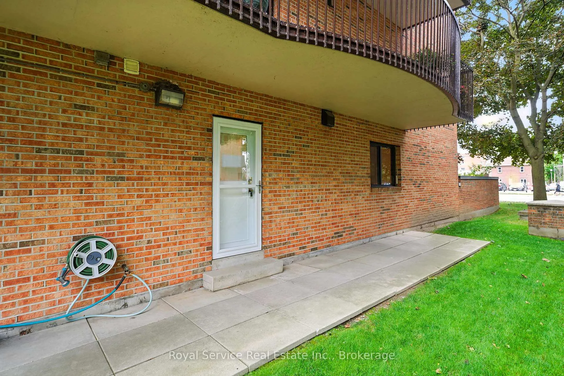 Photo 32 of Unit 101, 337 Simcoe Street N, Oshawa, O'Neill — HOMEH