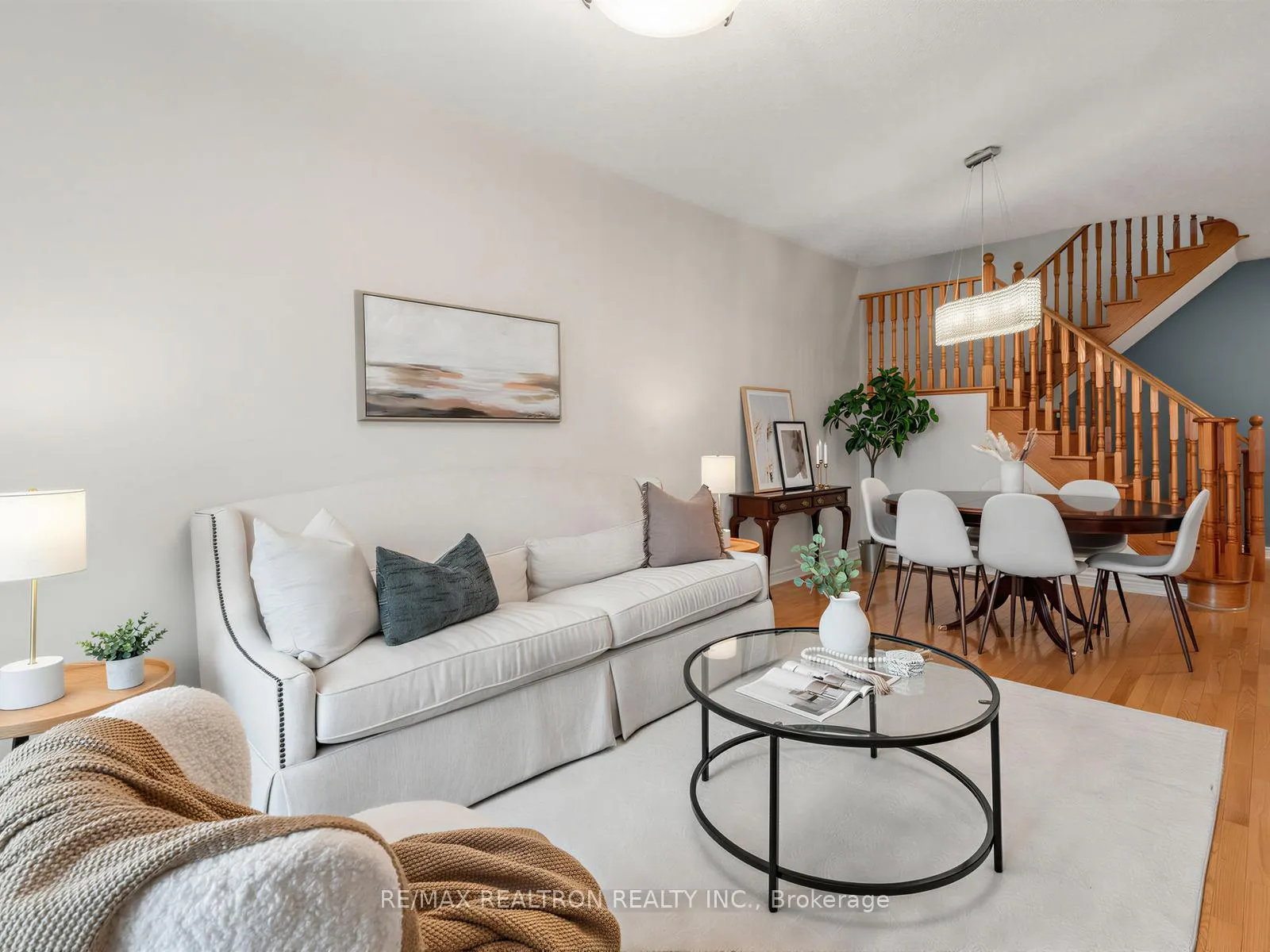 Photo 7 of Unit 9, 700 Summeridge Drive, Vaughan, Patterson — HOMEH
