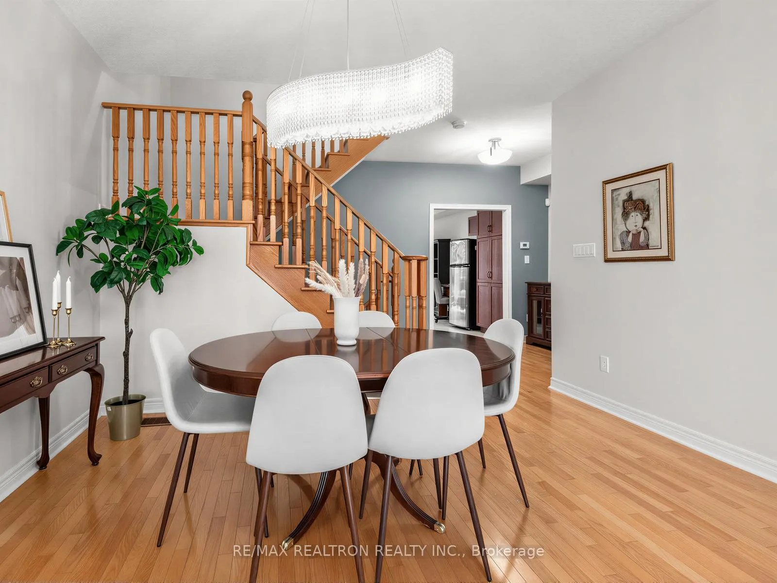 Photo 9 of Unit 9, 700 Summeridge Drive, Vaughan, Patterson — HOMEH