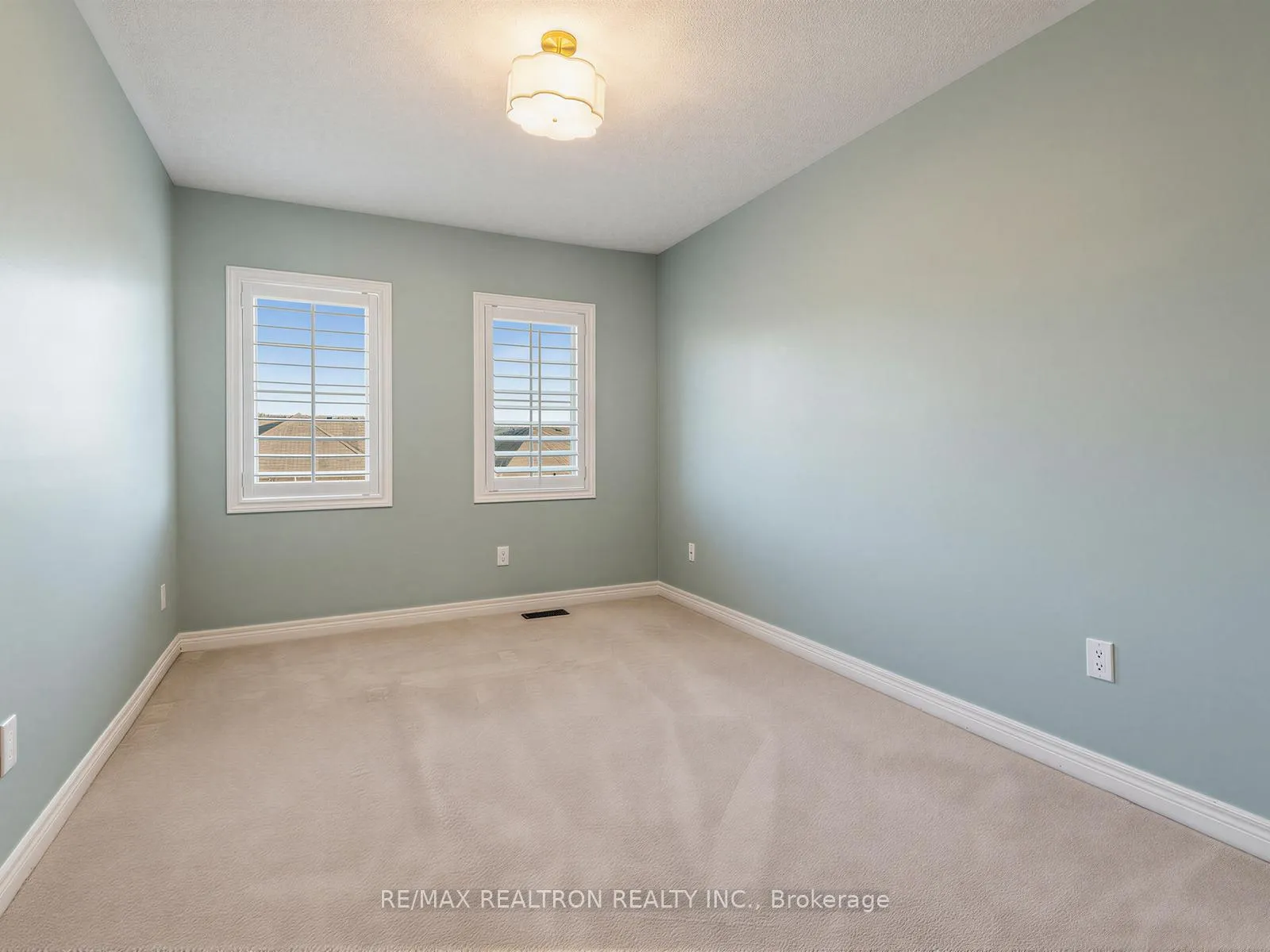 Photo 33 of Unit 9, 700 Summeridge Drive, Vaughan, Patterson — HOMEH