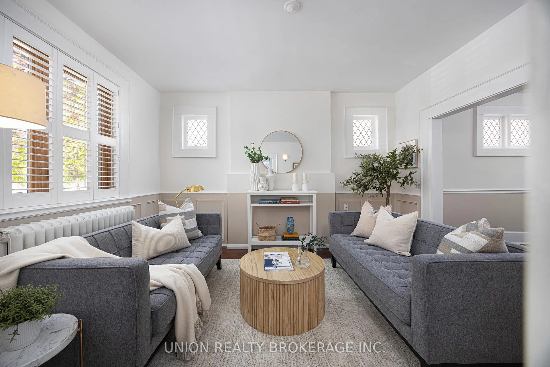 Photo 6 of 11 Avonlea Boulevard, Toronto, East End-Danforth — HOMEH