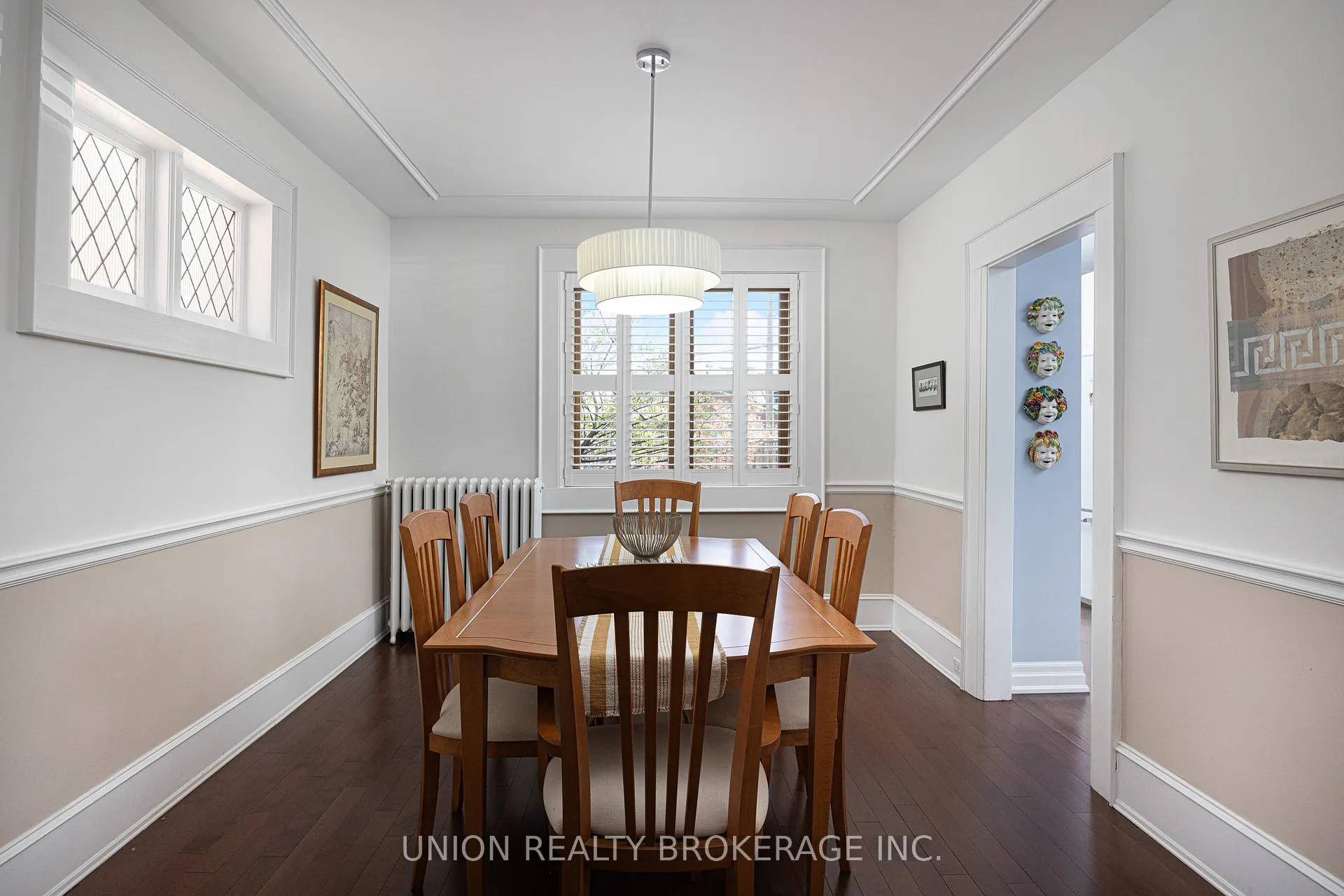 Photo 9 of 11 Avonlea Boulevard, Toronto, East End-Danforth — HOMEH