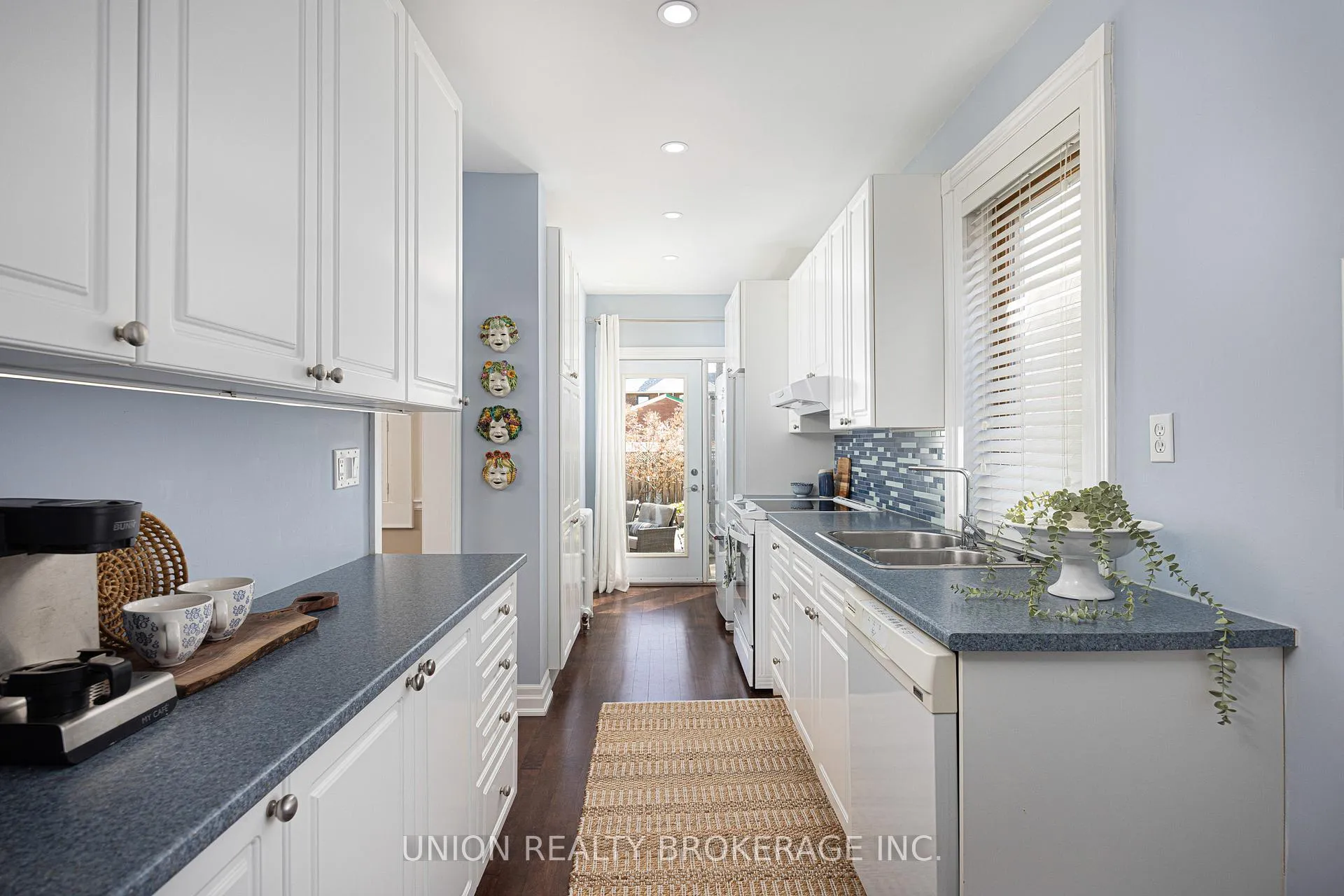 Photo 10 of 11 Avonlea Boulevard, Toronto, East End-Danforth — HOMEH