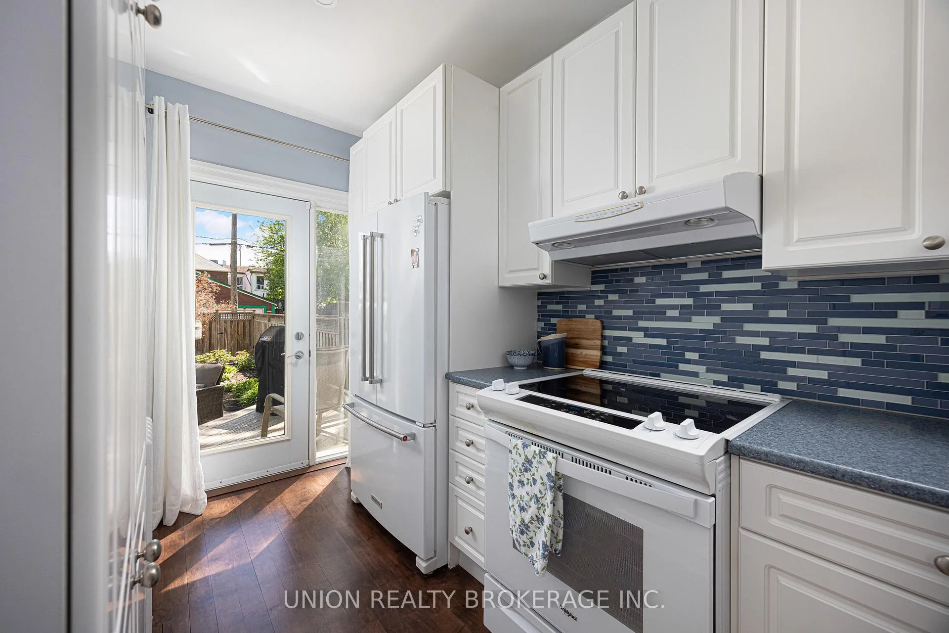 Photo 11 of 11 Avonlea Boulevard, Toronto, East End-Danforth — HOMEH