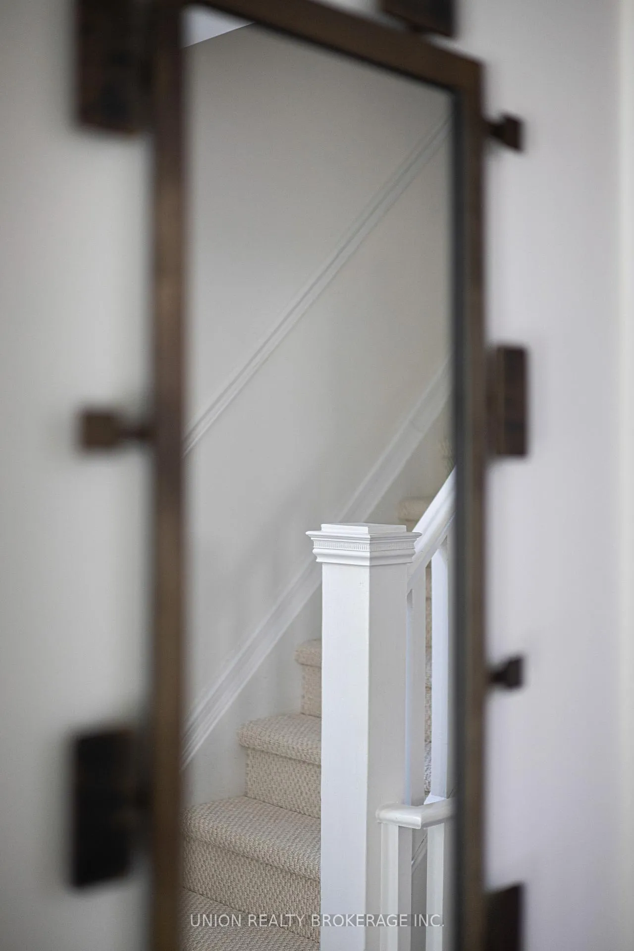Photo 14 of 11 Avonlea Boulevard, Toronto, East End-Danforth — HOMEH