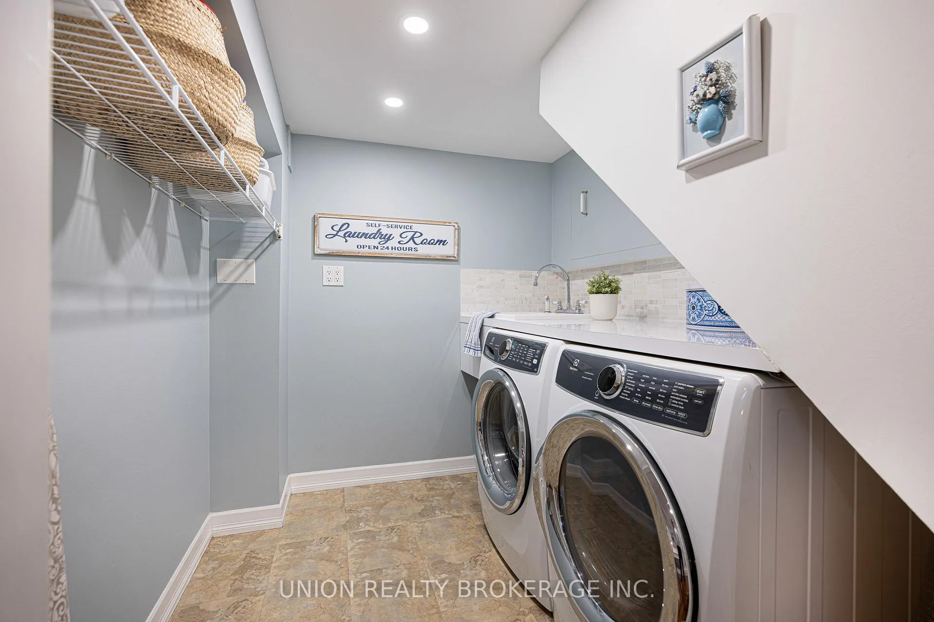 Photo 26 of 11 Avonlea Boulevard, Toronto, East End-Danforth — HOMEH