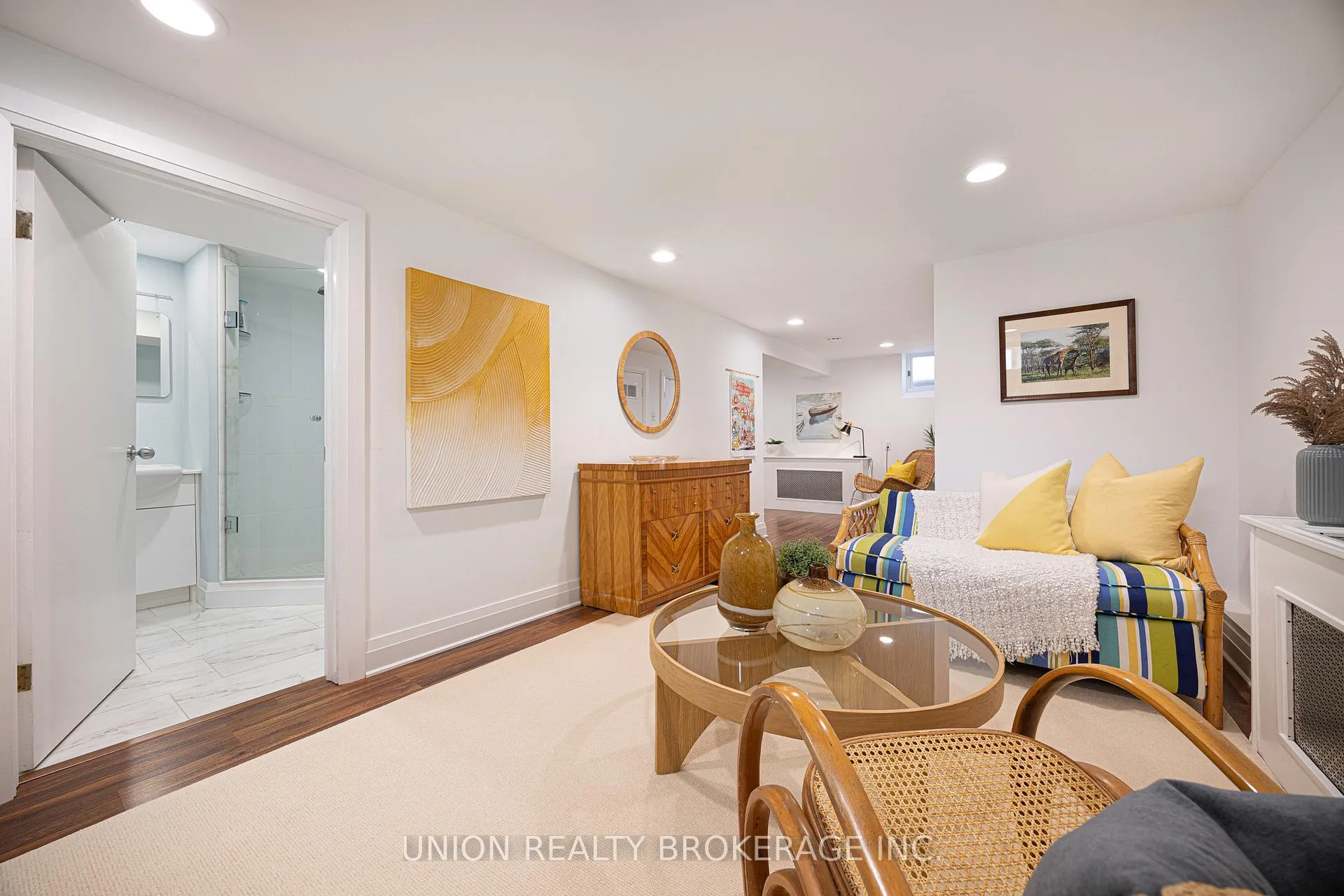 Photo 28 of 11 Avonlea Boulevard, Toronto, East End-Danforth — HOMEH