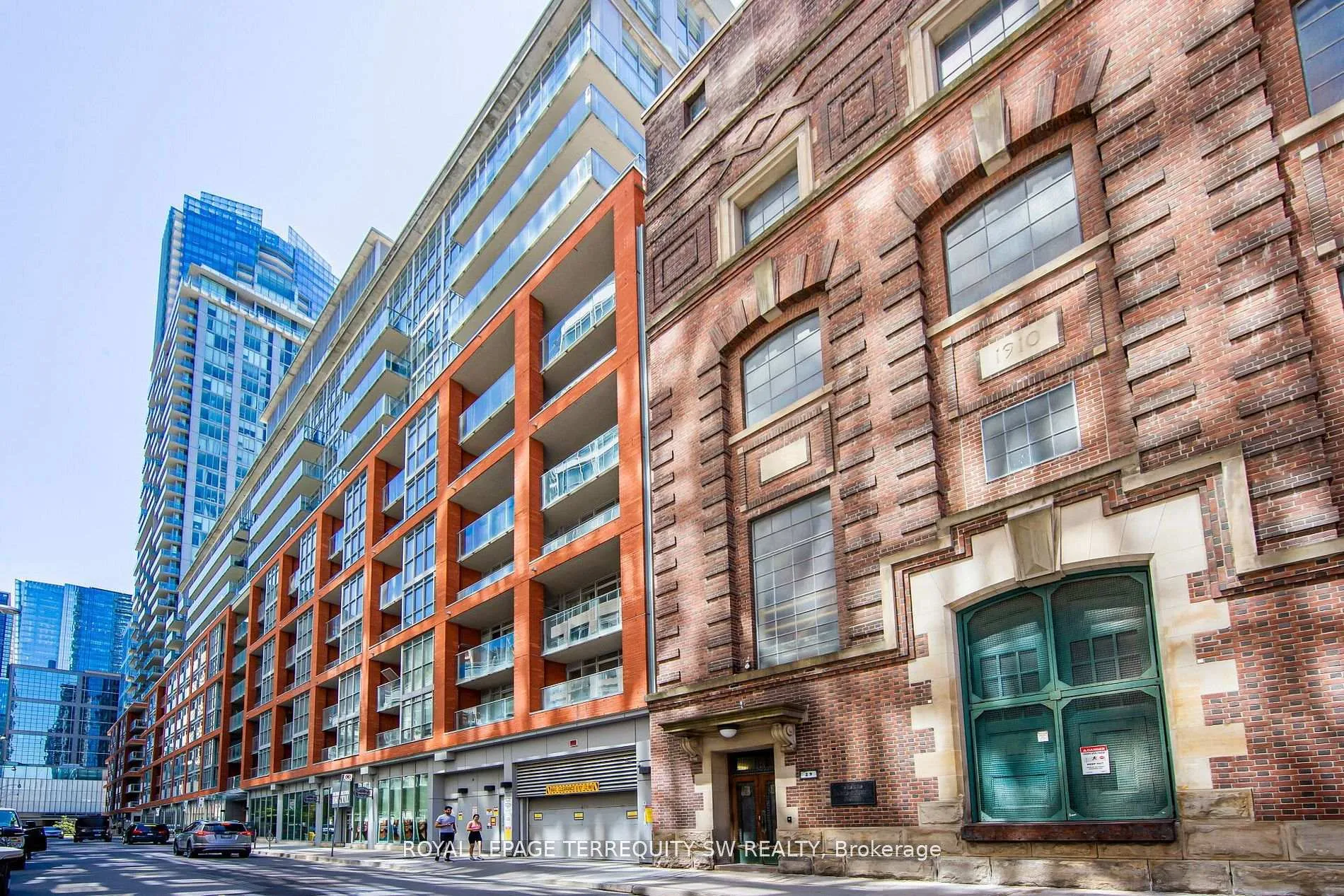 Photo 1 of Unit 302, 21 Nelson Street, Toronto, Waterfront Communities — HOMEH