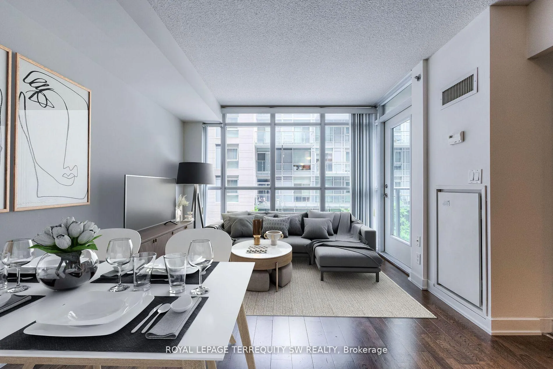 Photo 3 of Unit 302, 21 Nelson Street, Toronto, Waterfront Communities — HOMEH