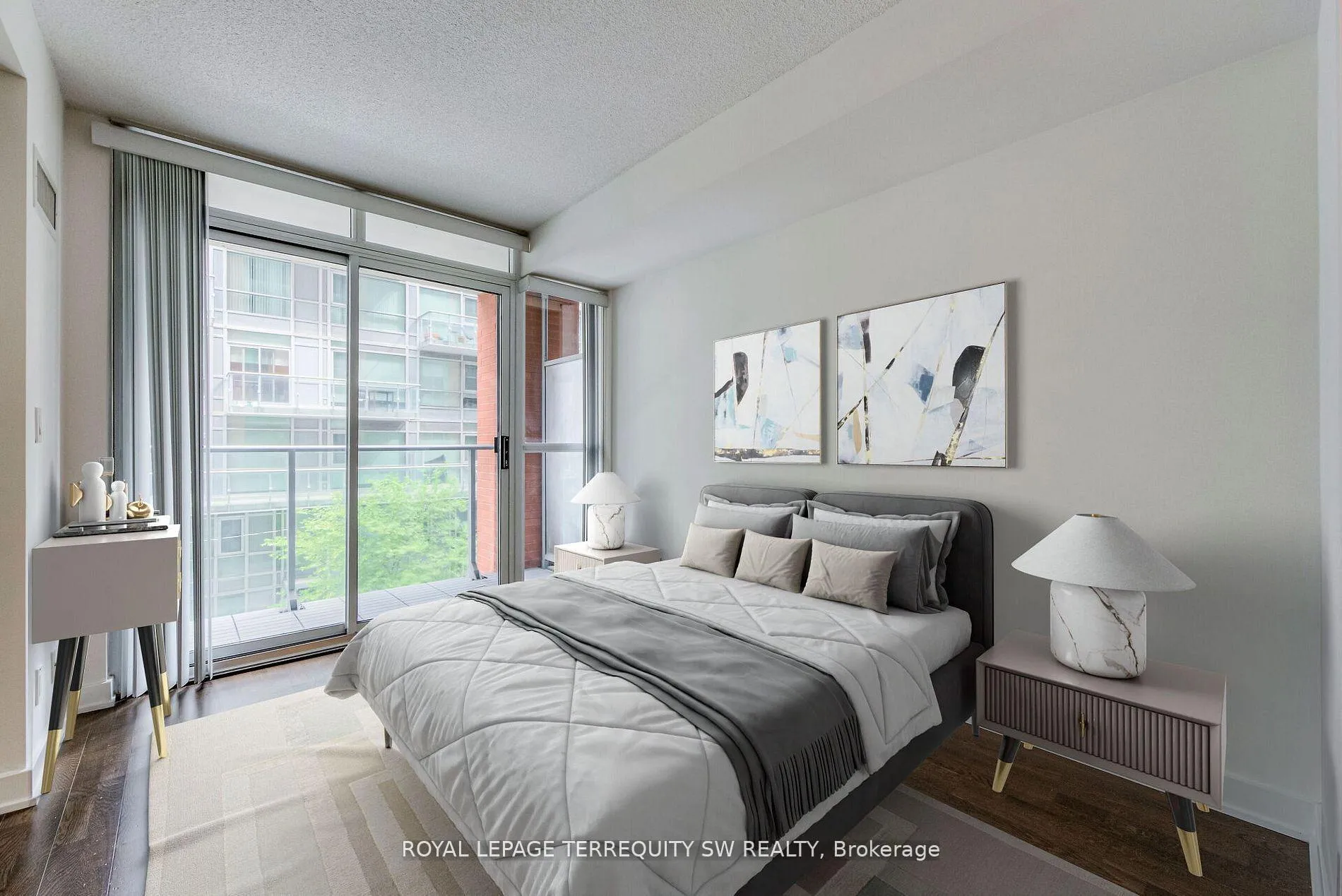 Photo 4 of Unit 302, 21 Nelson Street, Toronto, Waterfront Communities — HOMEH