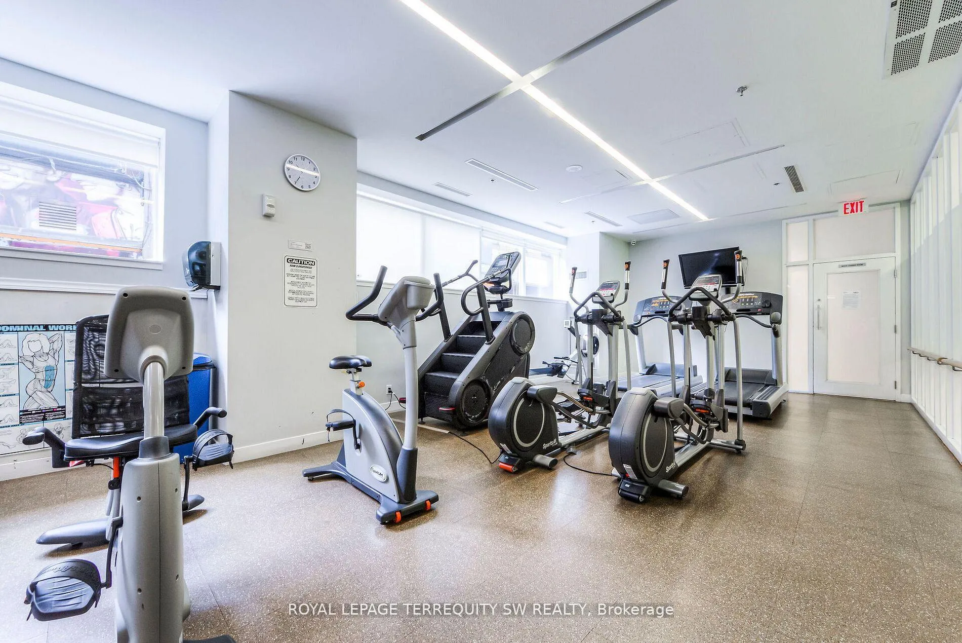 Photo 7 of Unit 302, 21 Nelson Street, Toronto, Waterfront Communities — HOMEH