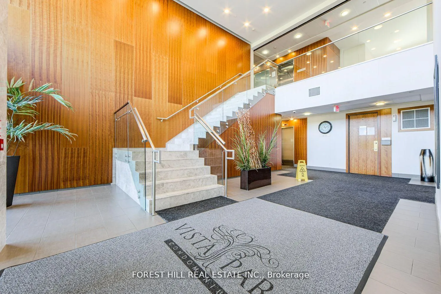 Photo 6 of Unit 309, 4700 Highway 7, Vaughan, East Woodbridge — HOMEH