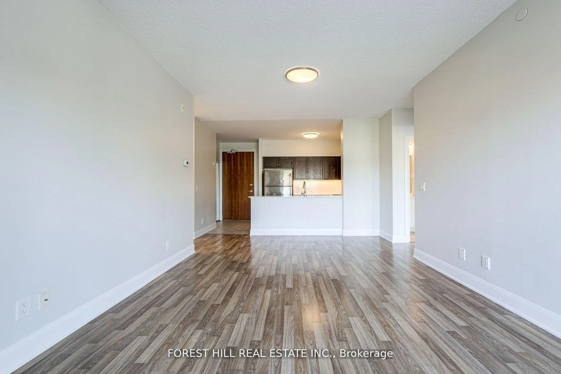 Photo 11 of Unit 309, 4700 Highway 7, Vaughan, East Woodbridge — HOMEH