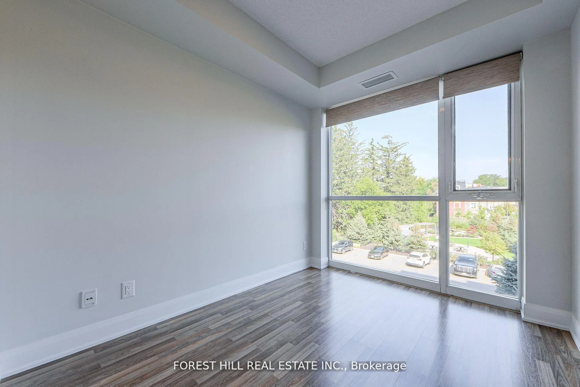 Photo 12 of Unit 309, 4700 Highway 7, Vaughan, East Woodbridge — HOMEH
