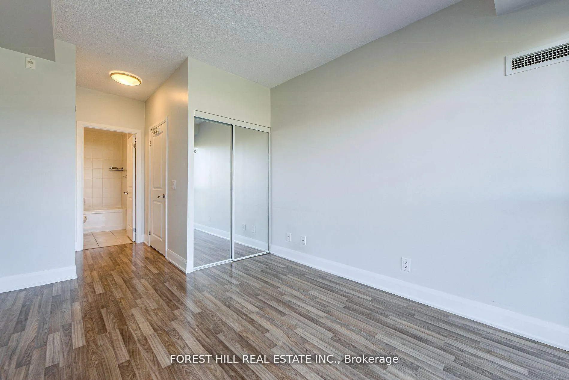 Photo 18 of Unit 309, 4700 Highway 7, Vaughan, East Woodbridge — HOMEH
