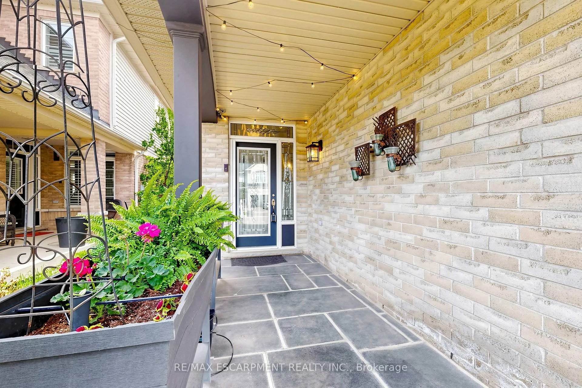 Photo 4 of 4176 Saunders Crescent, Burlington, Rose — HOMEH