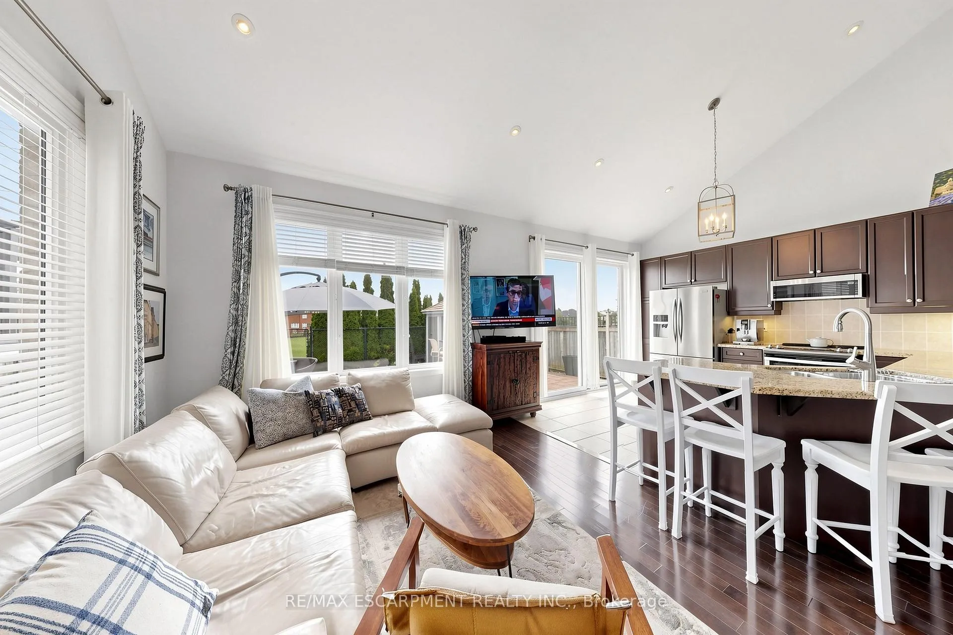 Photo 10 of 4176 Saunders Crescent, Burlington, Rose — HOMEH