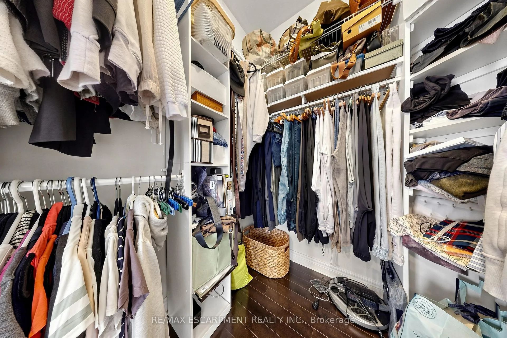 Photo 18 of 4176 Saunders Crescent, Burlington, Rose — HOMEH