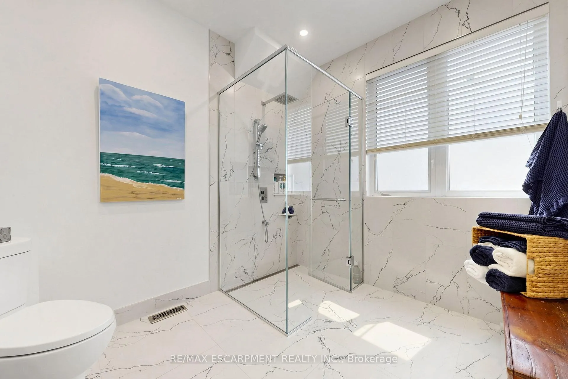 Photo 20 of 4176 Saunders Crescent, Burlington, Rose — HOMEH