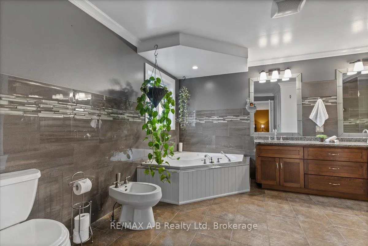 Photo 37 of 151 Huron Road, Perth South, Sebringville — HOMEH