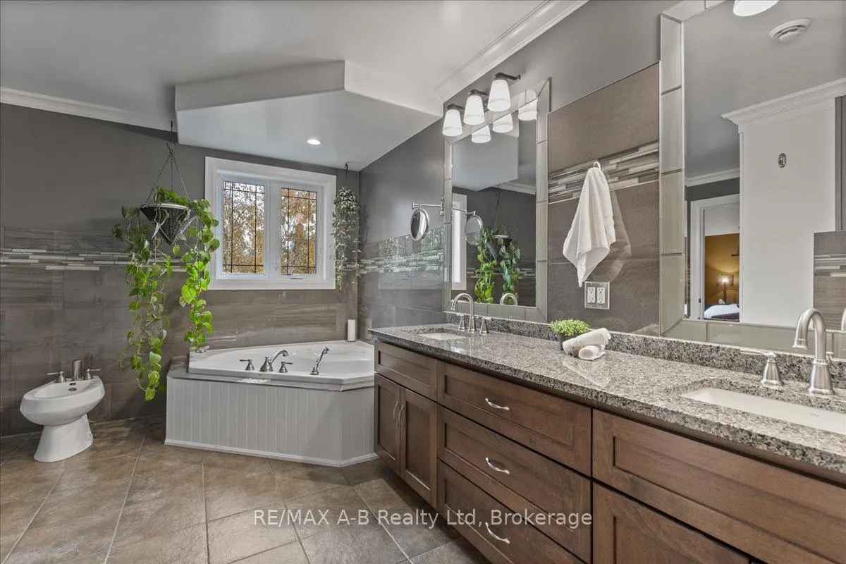 Photo 39 of 151 Huron Road, Perth South, Sebringville — HOMEH