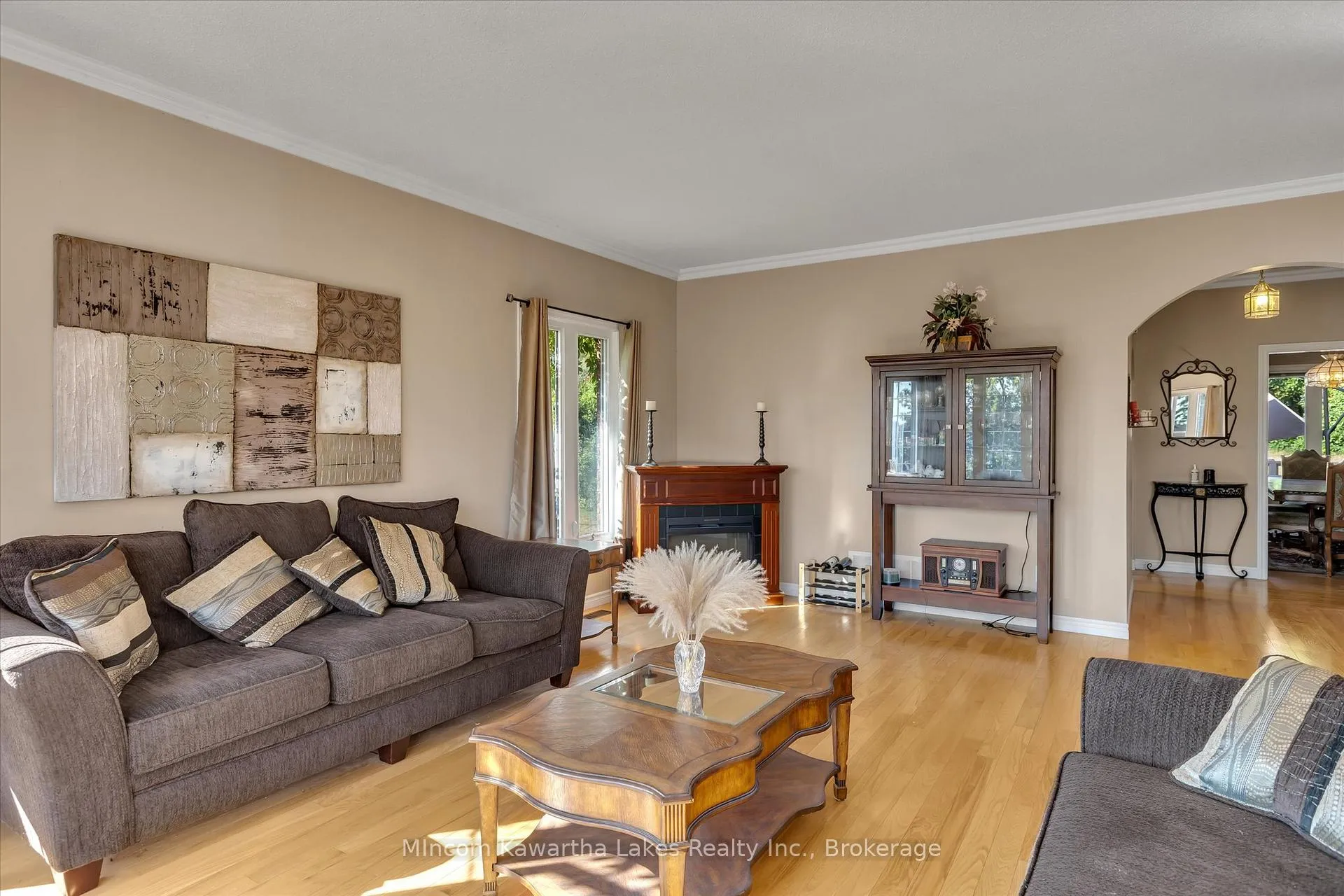 Photo 9 of 2301 Sumac Street, Peterborough, Monaghan Ward 2 — HOMEH