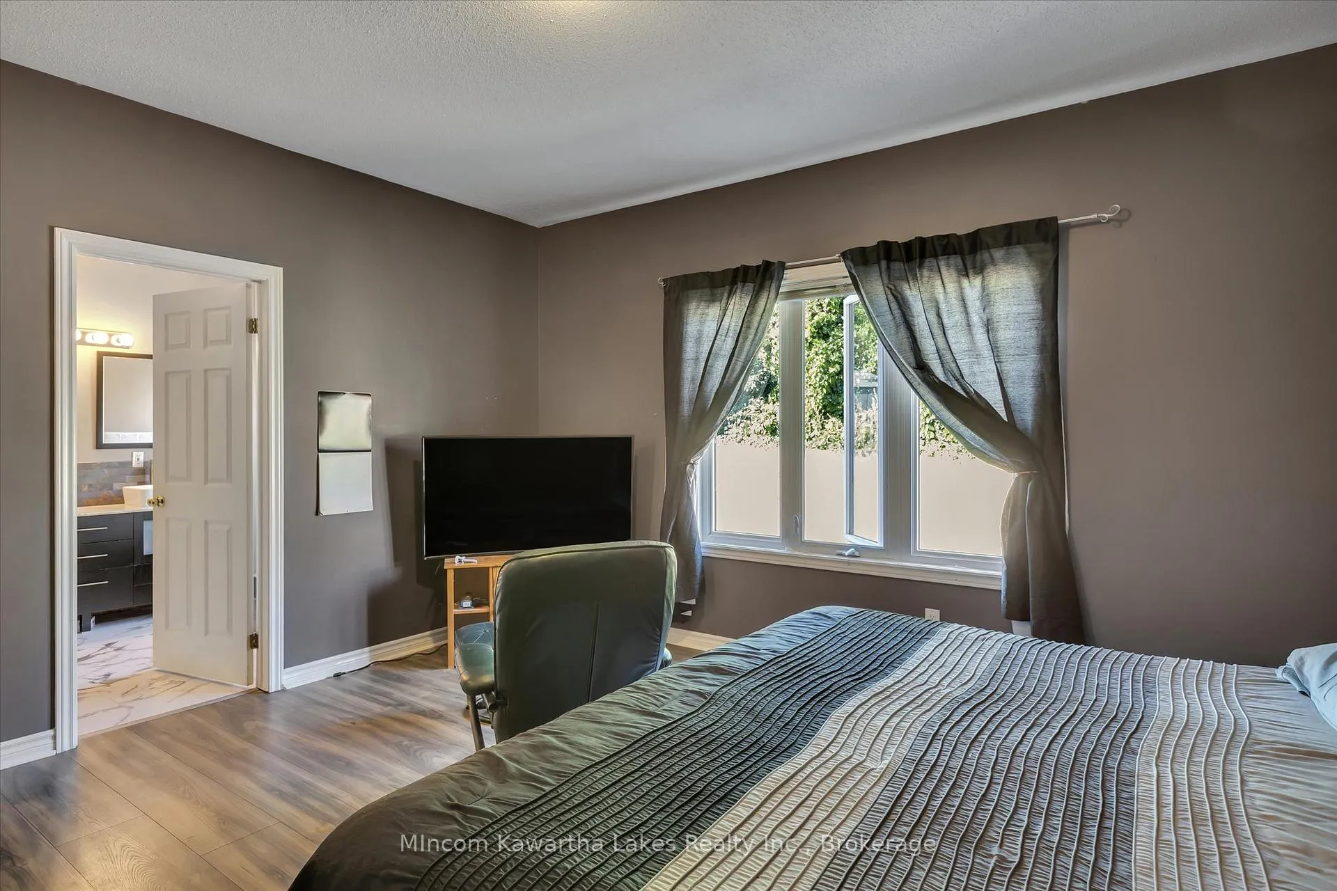 Photo 23 of 2301 Sumac Street, Peterborough, Monaghan Ward 2 — HOMEH