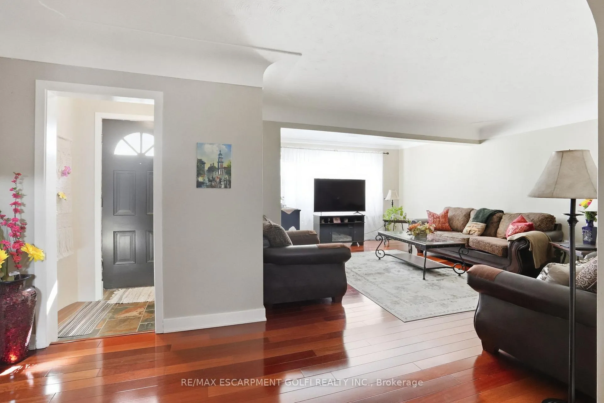 Photo 6 of 848 Upper Wellington Street, Hamilton, Balfour — HOMEH