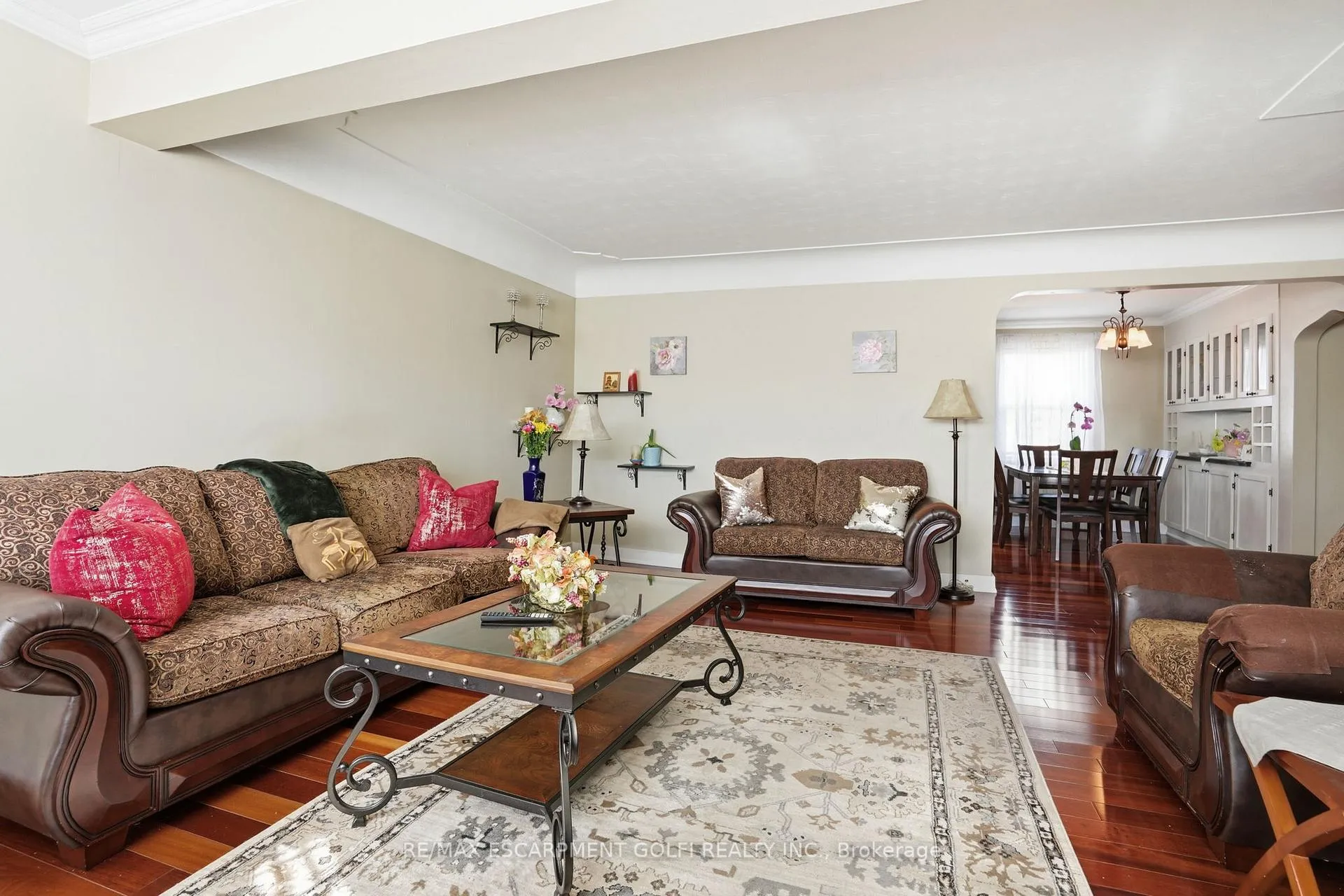 Photo 10 of 848 Upper Wellington Street, Hamilton, Balfour — HOMEH