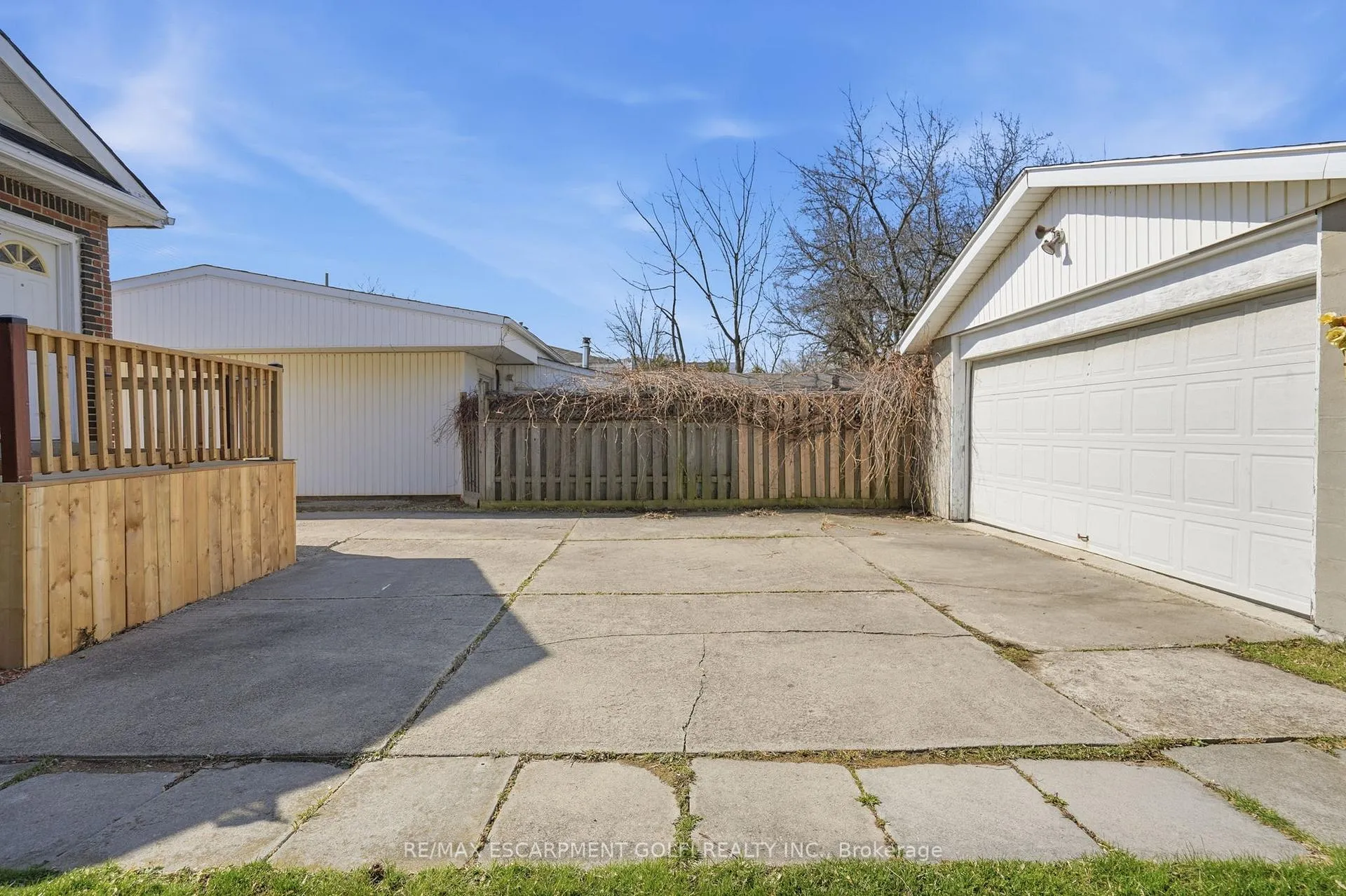 Photo 32 of 848 Upper Wellington Street, Hamilton, Balfour — HOMEH