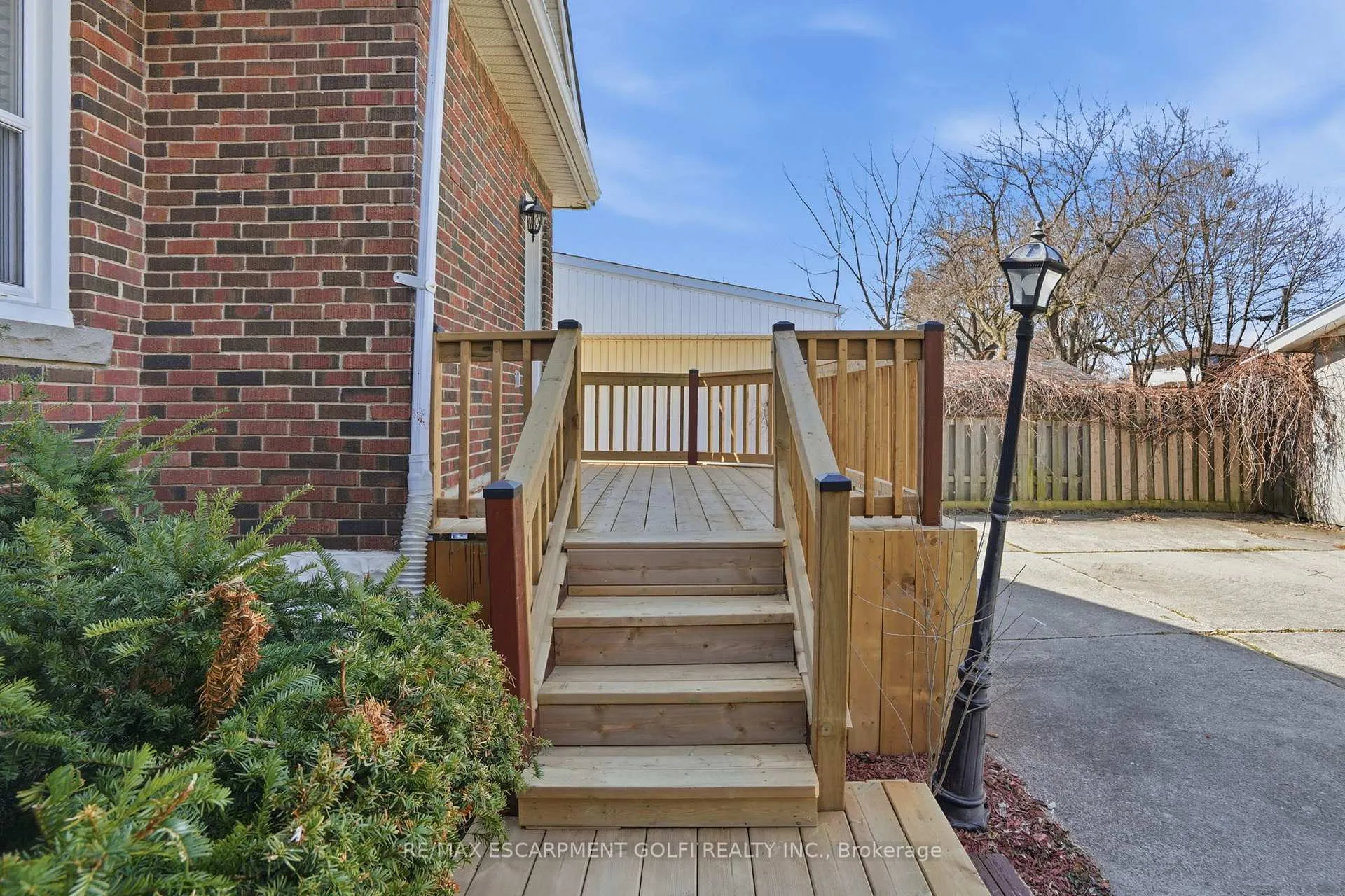 Photo 35 of 848 Upper Wellington Street, Hamilton, Balfour — HOMEH