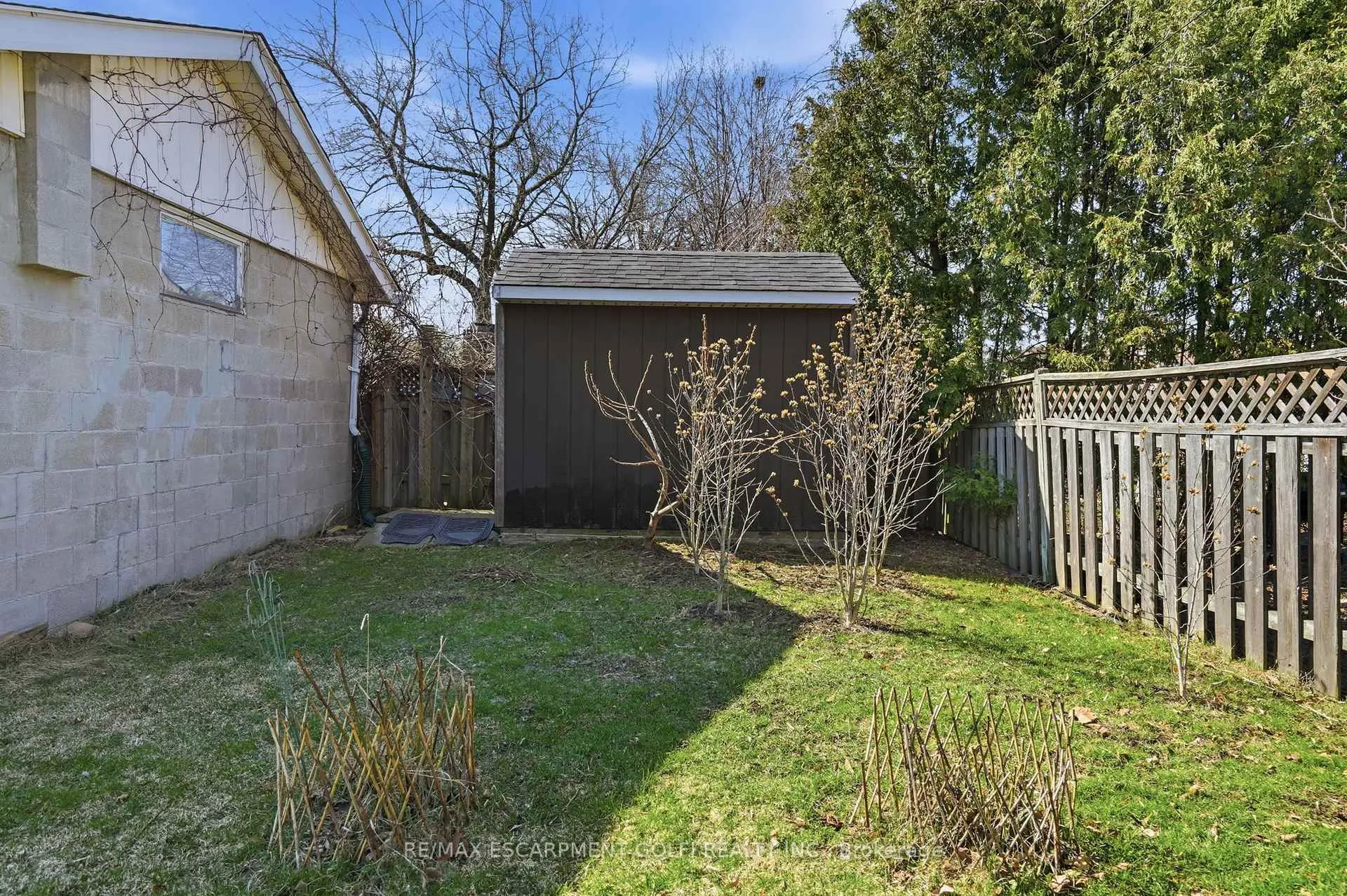 Photo 42 of 848 Upper Wellington Street, Hamilton, Balfour — HOMEH
