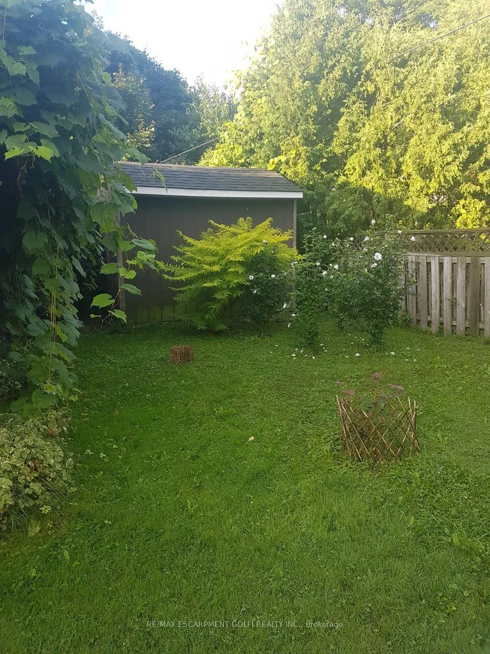Photo 43 of 848 Upper Wellington Street, Hamilton, Balfour — HOMEH
