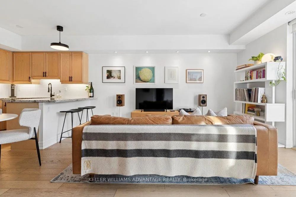 Photo 7 of Unit 402, 57 Macaulay Avenue, Toronto, Dovercourt-Wallace Emerson-Junction — HOMEH