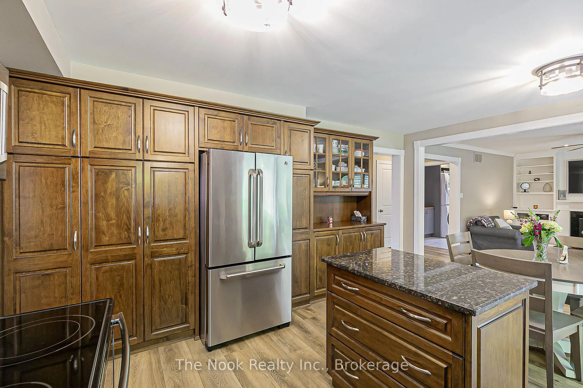 Photo 12 of 3 King Arthur's Court, Markham, Markham Village — HOMEH